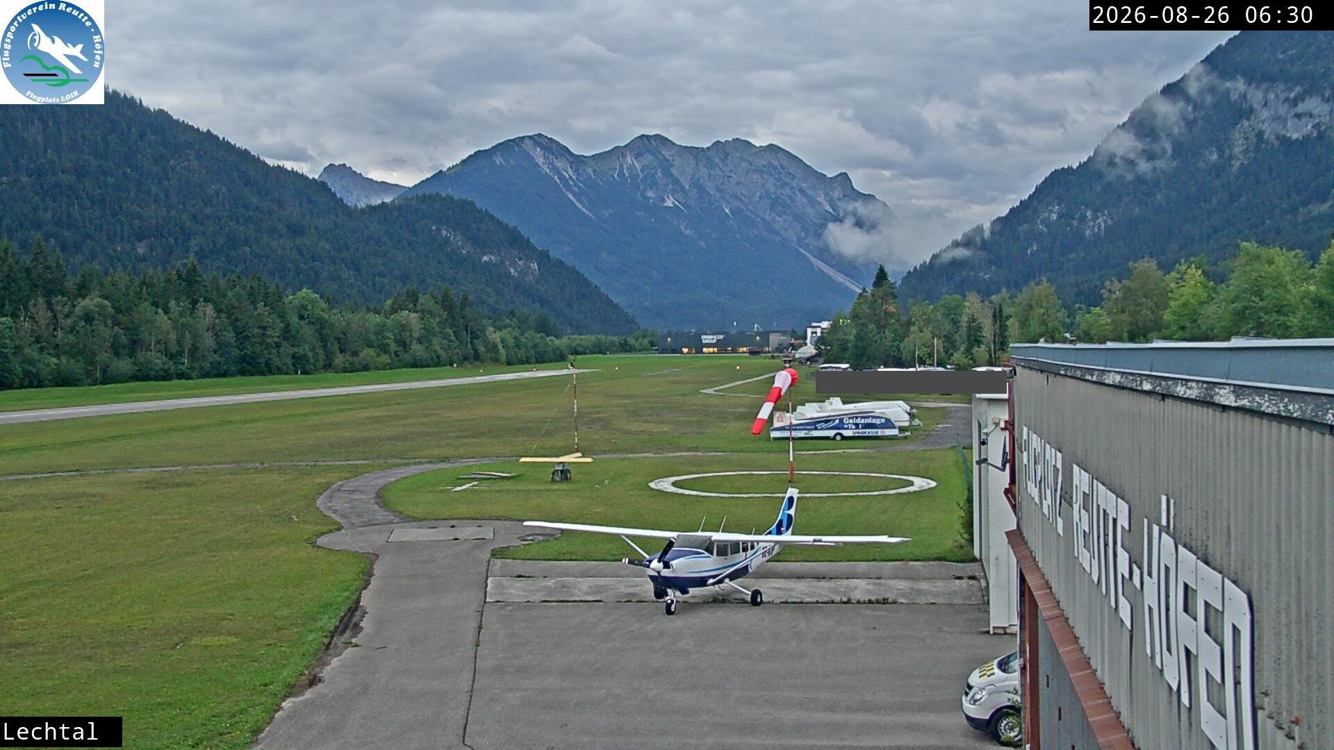 Archiv Foto Webcam Flugplatz Höfen, Tirol