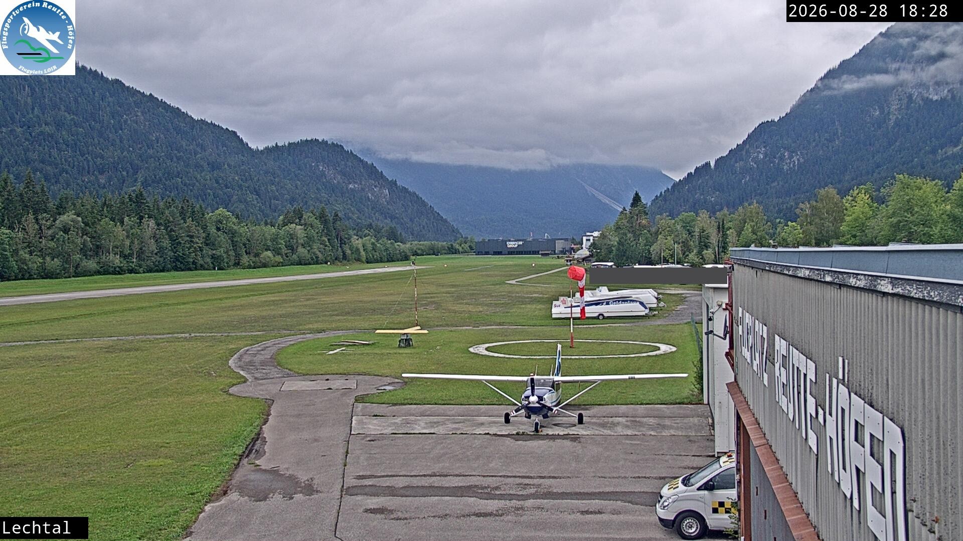 Archiv Foto Webcam Flugplatz Höfen, Tirol