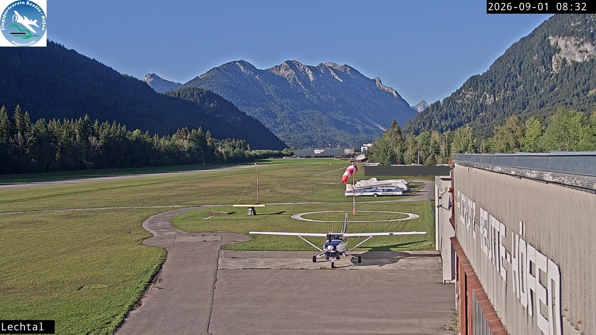 Archiv Foto Webcam Flugplatz Höfen, Tirol