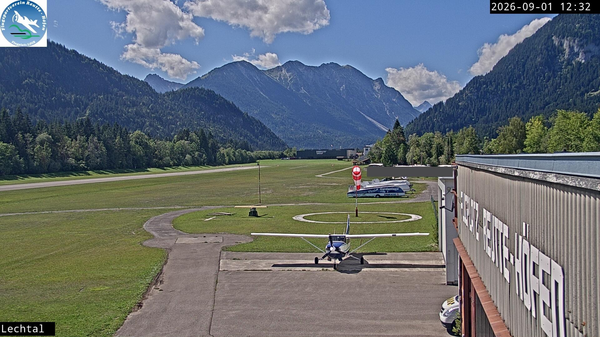 Archiv Foto Webcam Flugplatz Höfen, Tirol