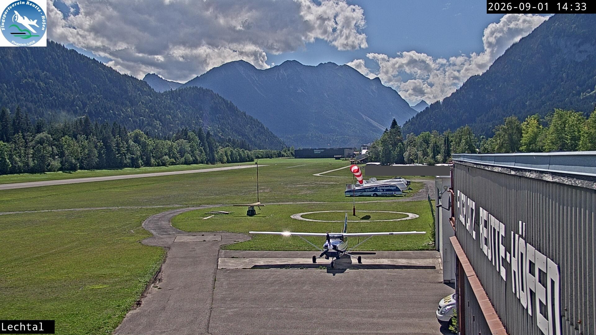 Archiv Foto Webcam Flugplatz Höfen, Tirol