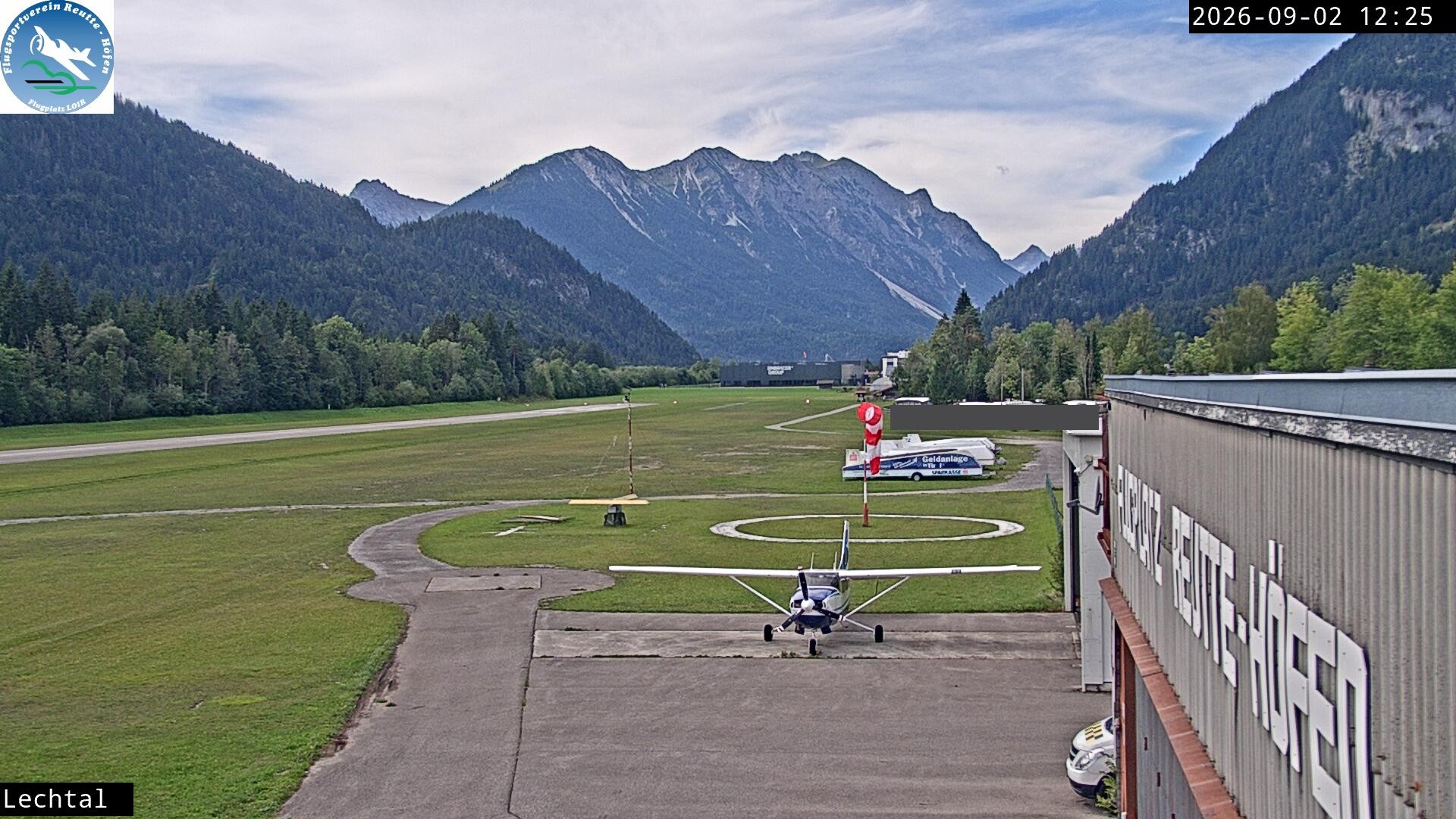Archiv Foto Webcam Flugplatz Höfen, Tirol