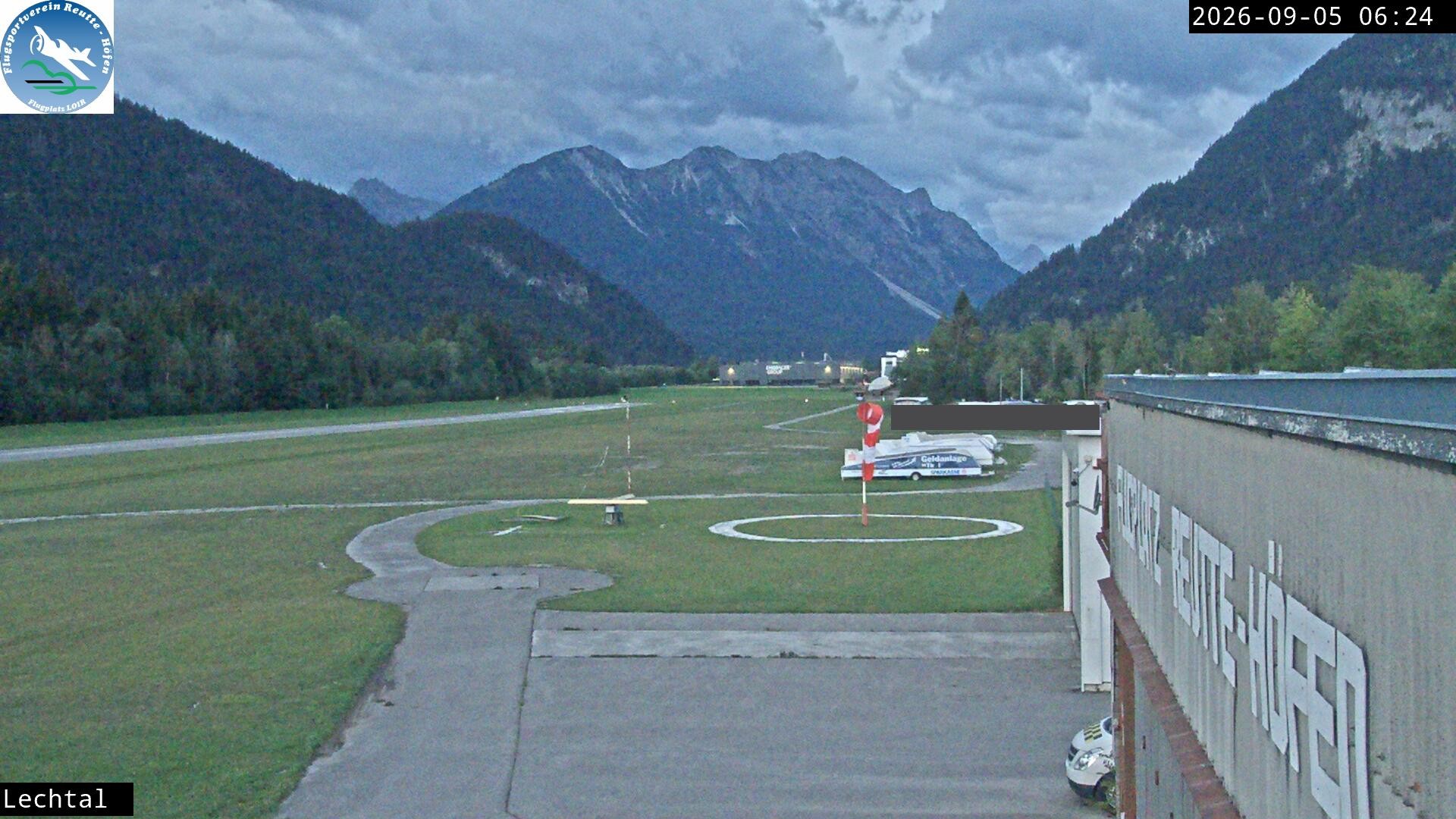 Archiv Foto Webcam Flugplatz Höfen, Tirol