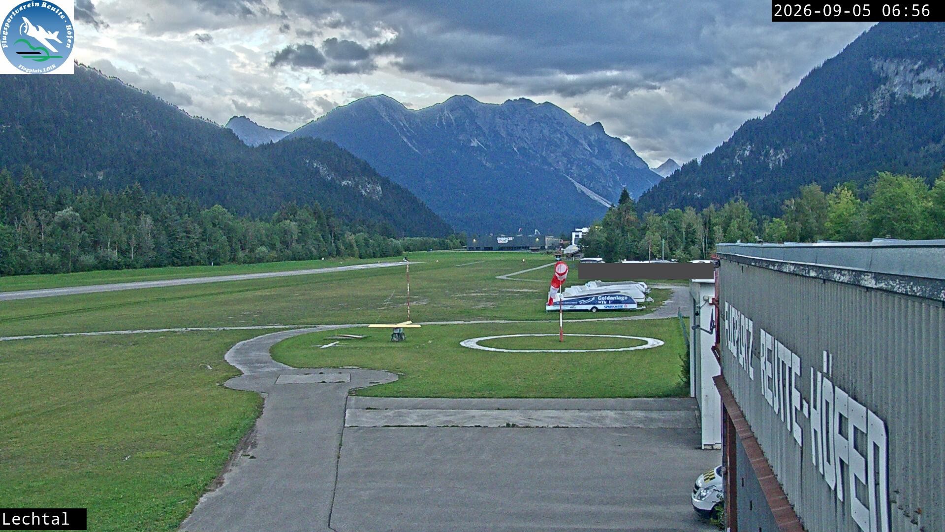 Archiv Foto Webcam Flugplatz Höfen, Tirol