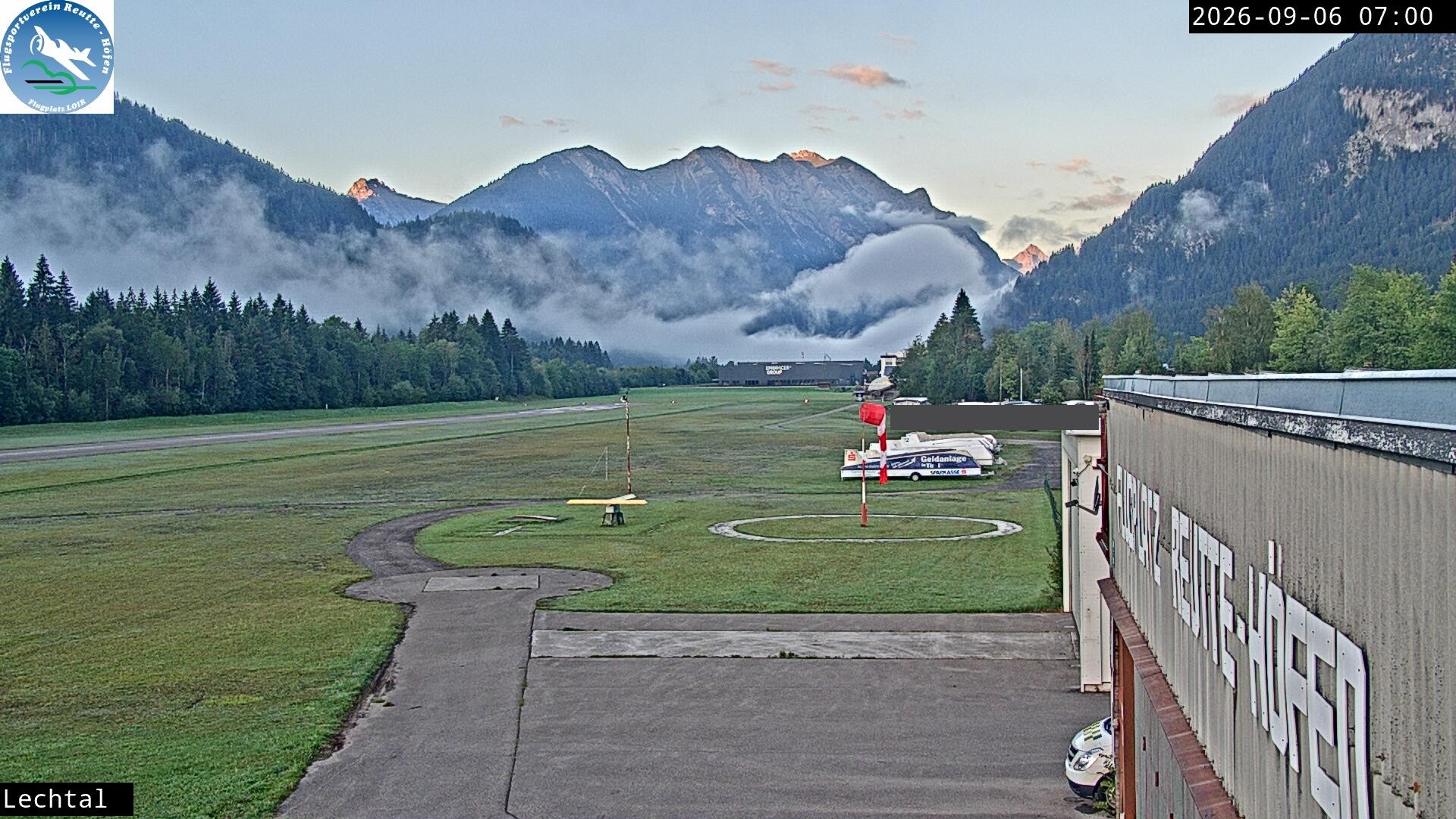 Archiv Foto Webcam Flugplatz Höfen, Tirol