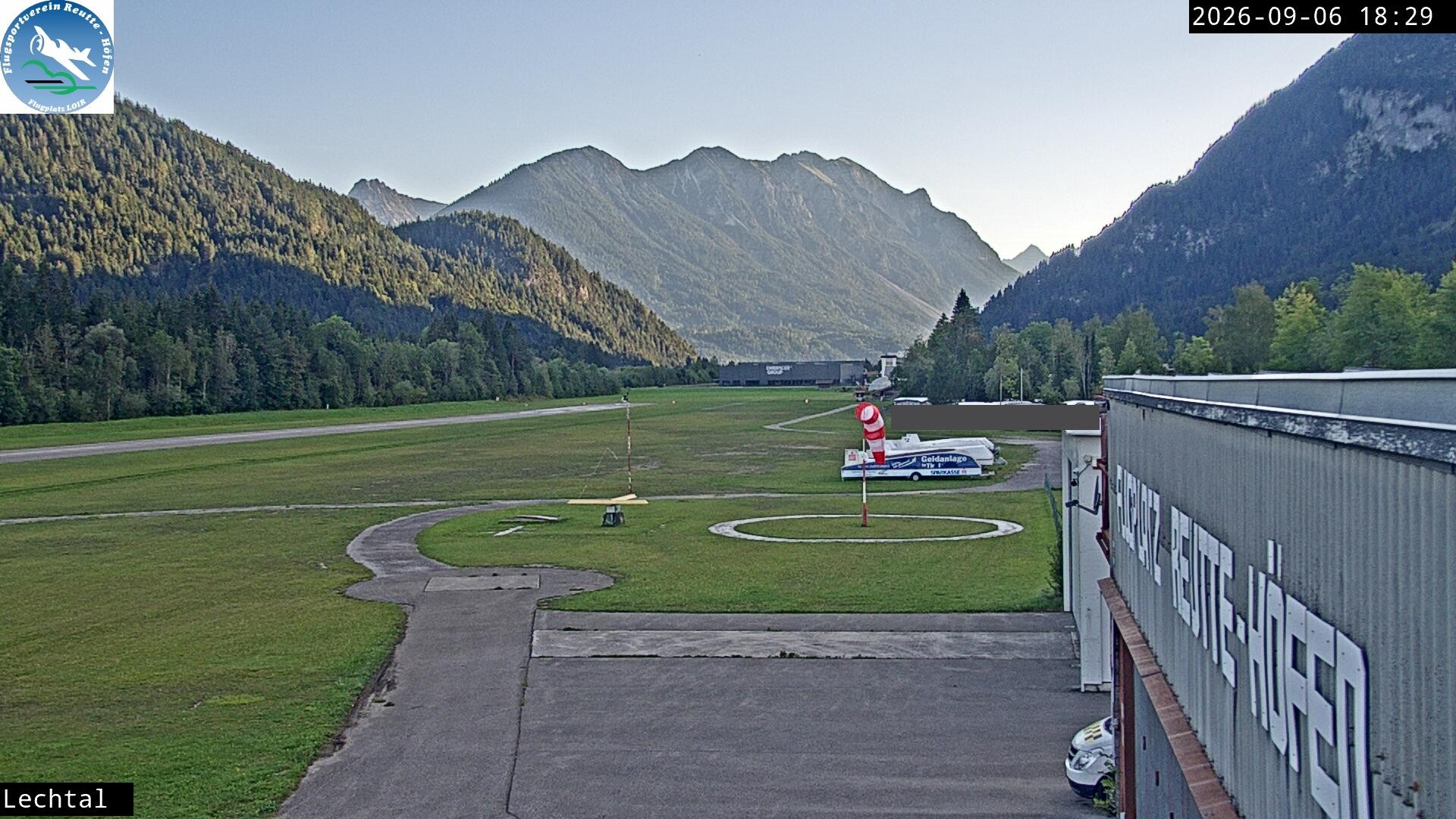 Archiv Foto Webcam Flugplatz Höfen, Tirol