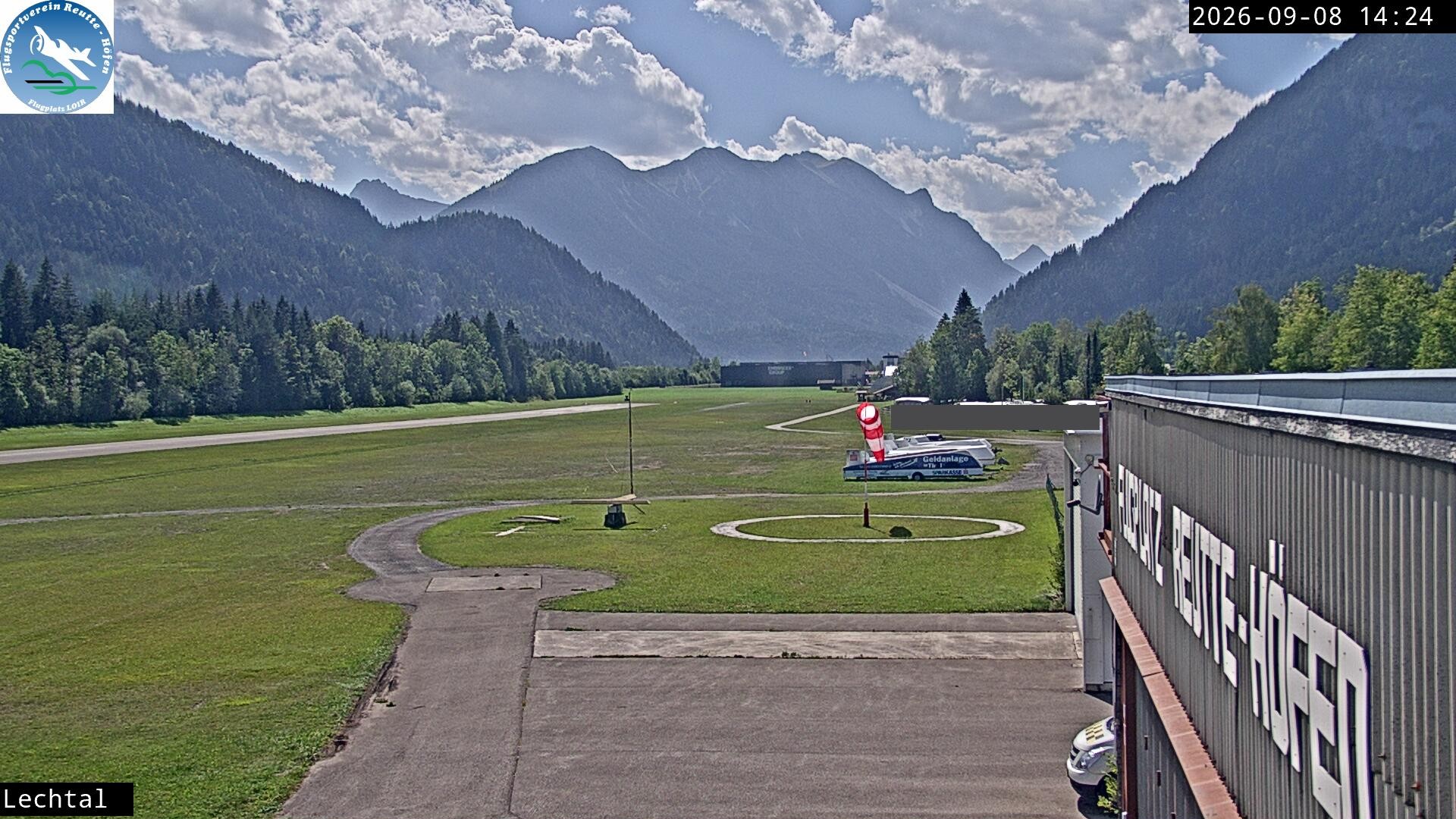 Archiv Foto Webcam Flugplatz Höfen, Tirol