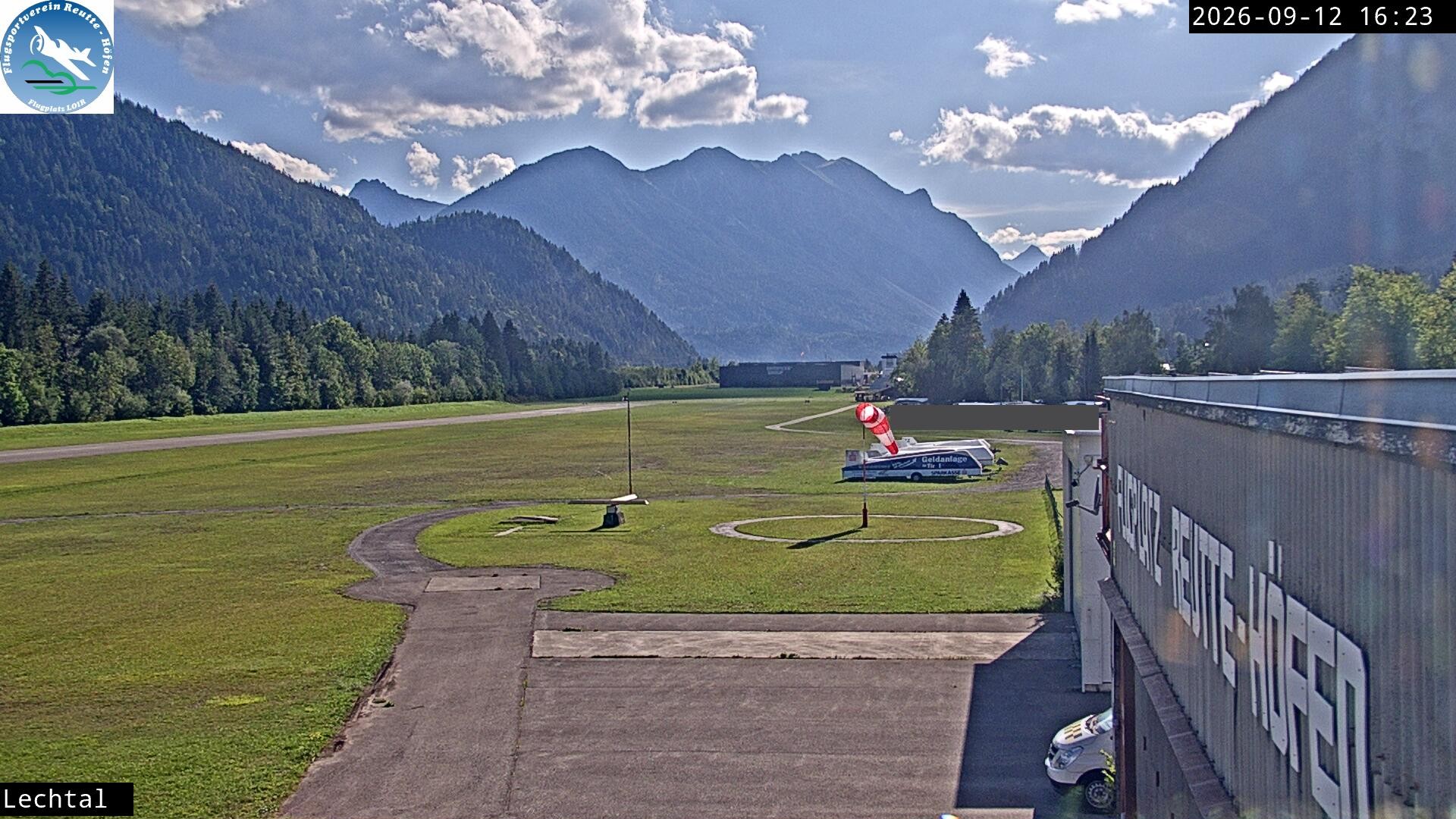 Archiv Foto Webcam Flugplatz Höfen, Tirol