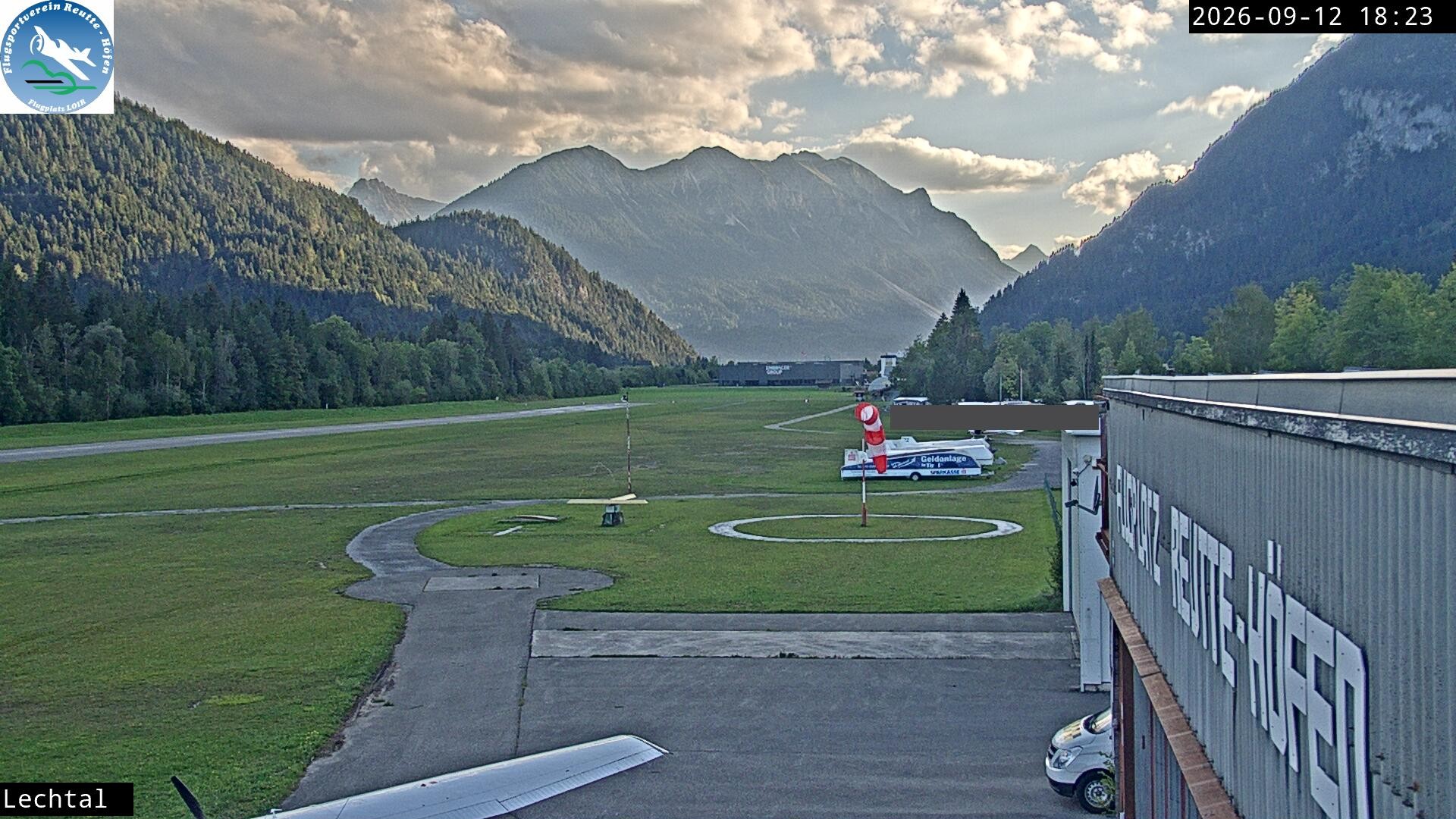 Archiv Foto Webcam Flugplatz Höfen, Tirol