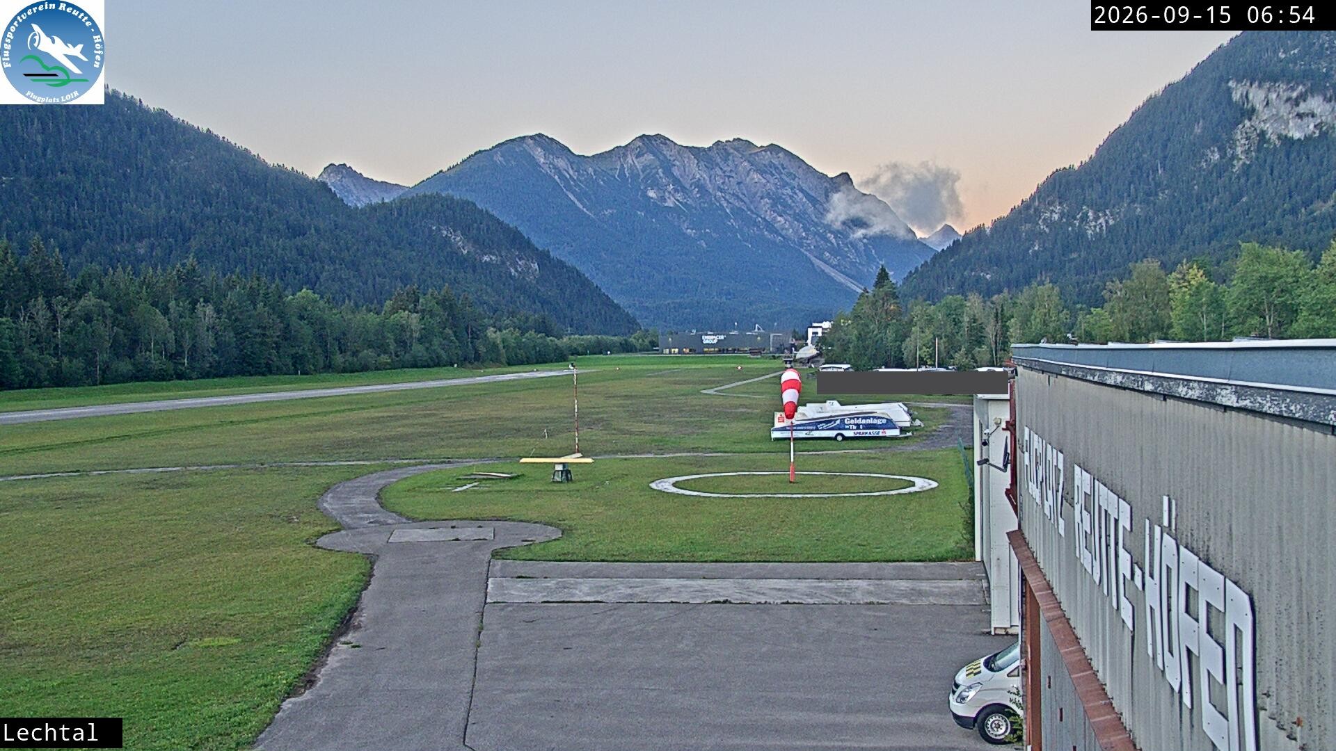 Archiv Foto Webcam Flugplatz Höfen, Tirol