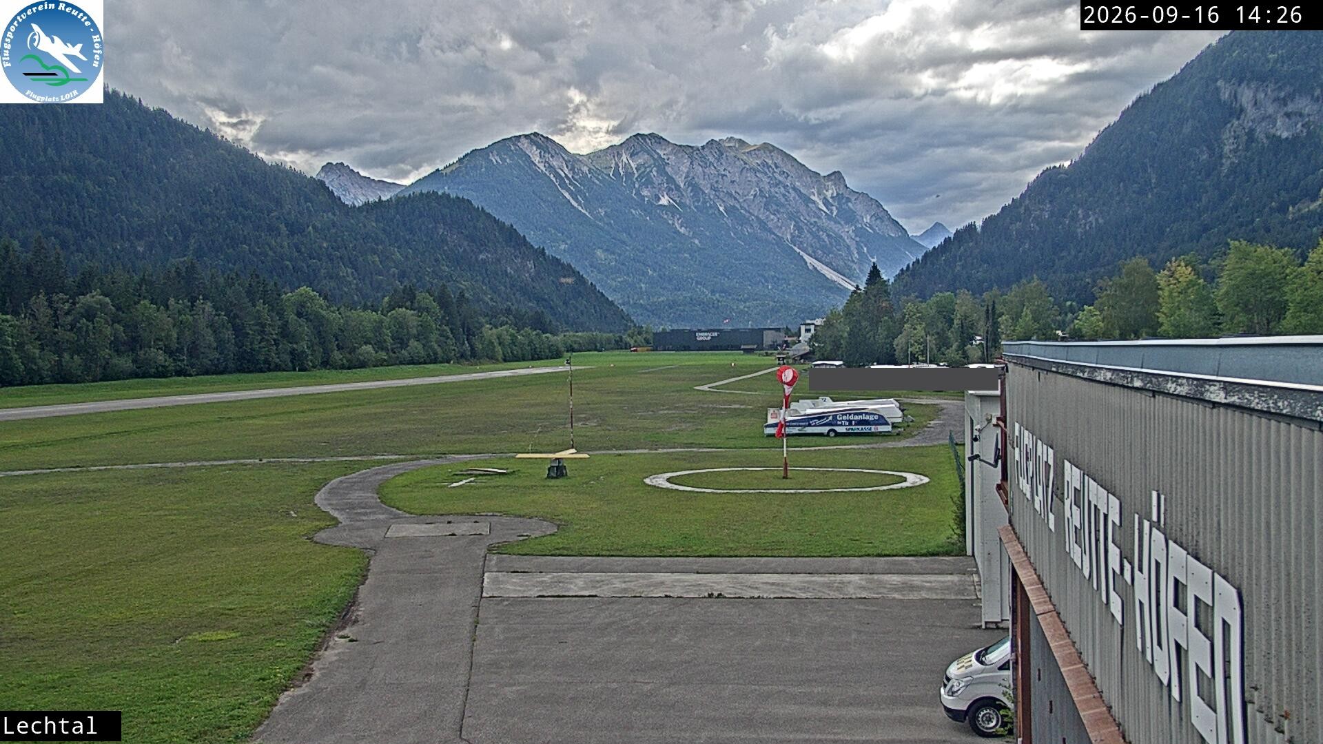 Archived image Webcam Hoefen airport, Tyrol