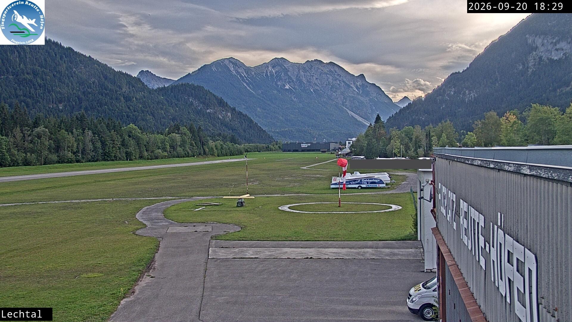 Archiv Foto Webcam Flugplatz Höfen, Tirol