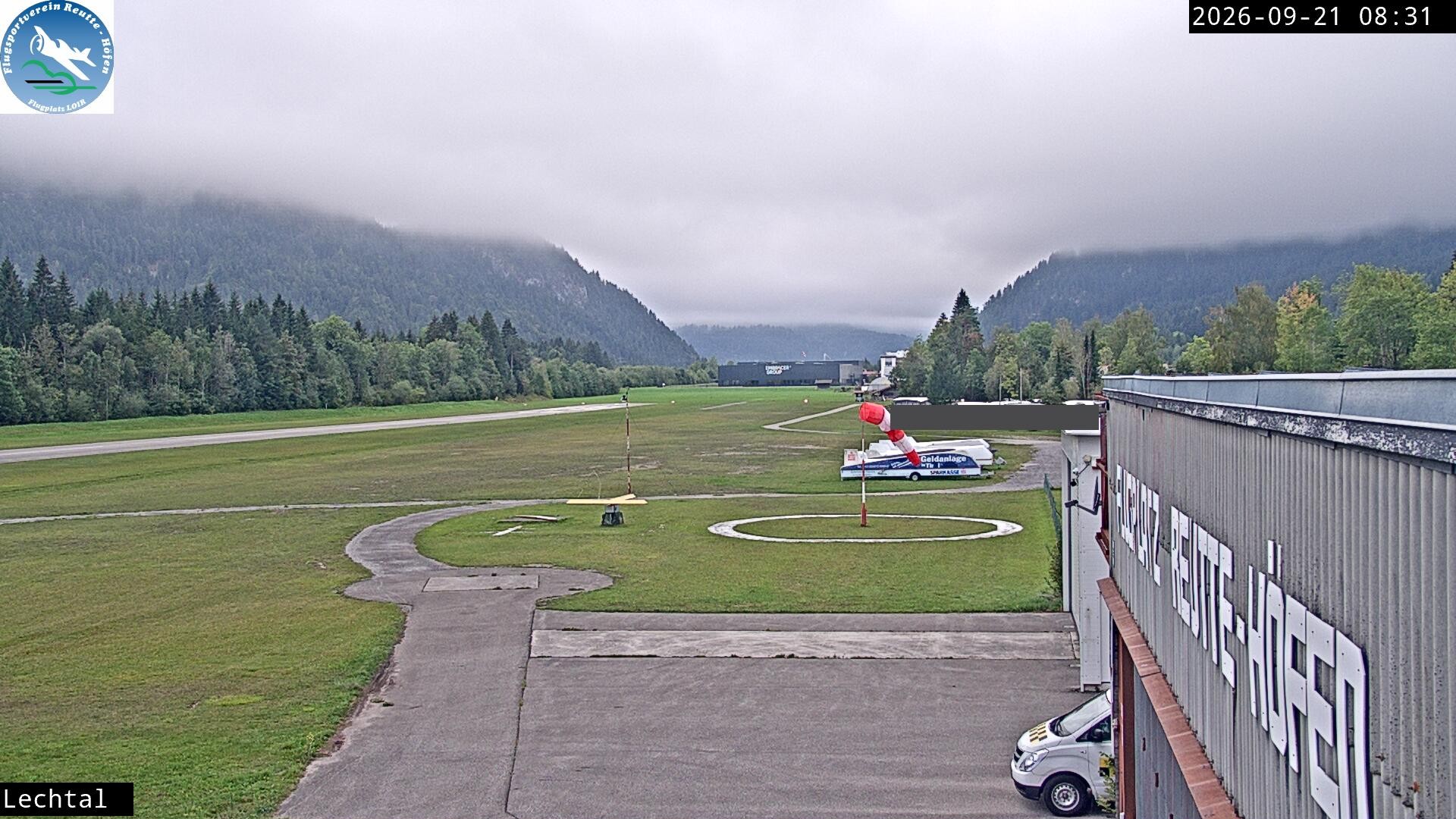 Archived image Webcam Hoefen airport, Tyrol
