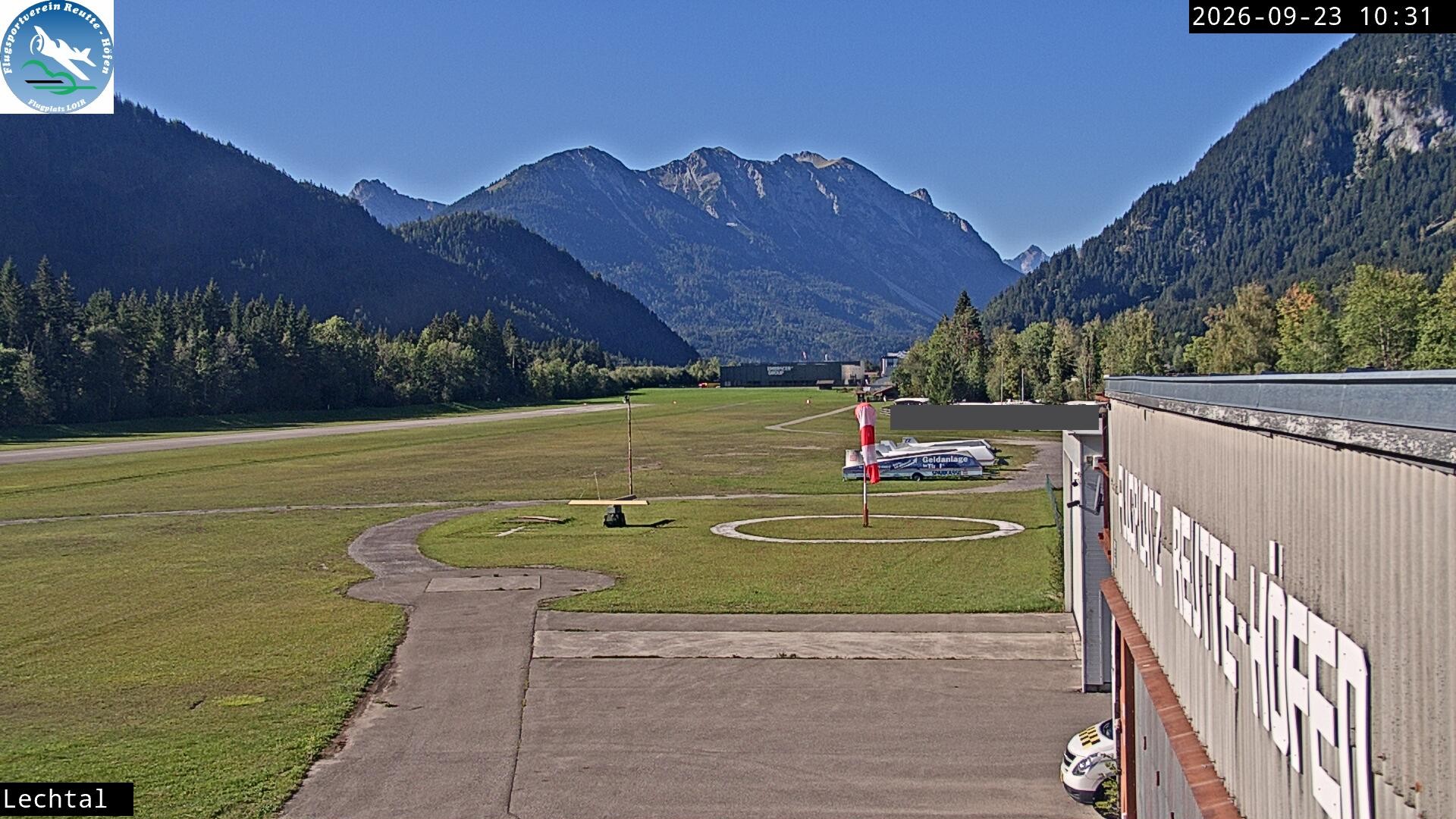 Archived image Webcam Hoefen airport, Tyrol