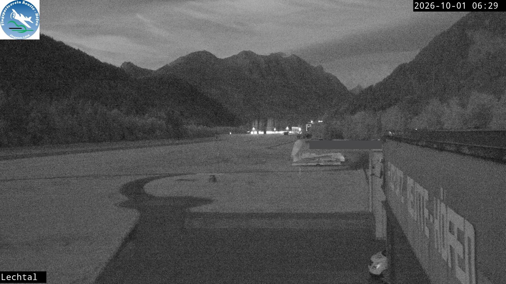 Archiv Foto Webcam Flugplatz Höfen, Tirol