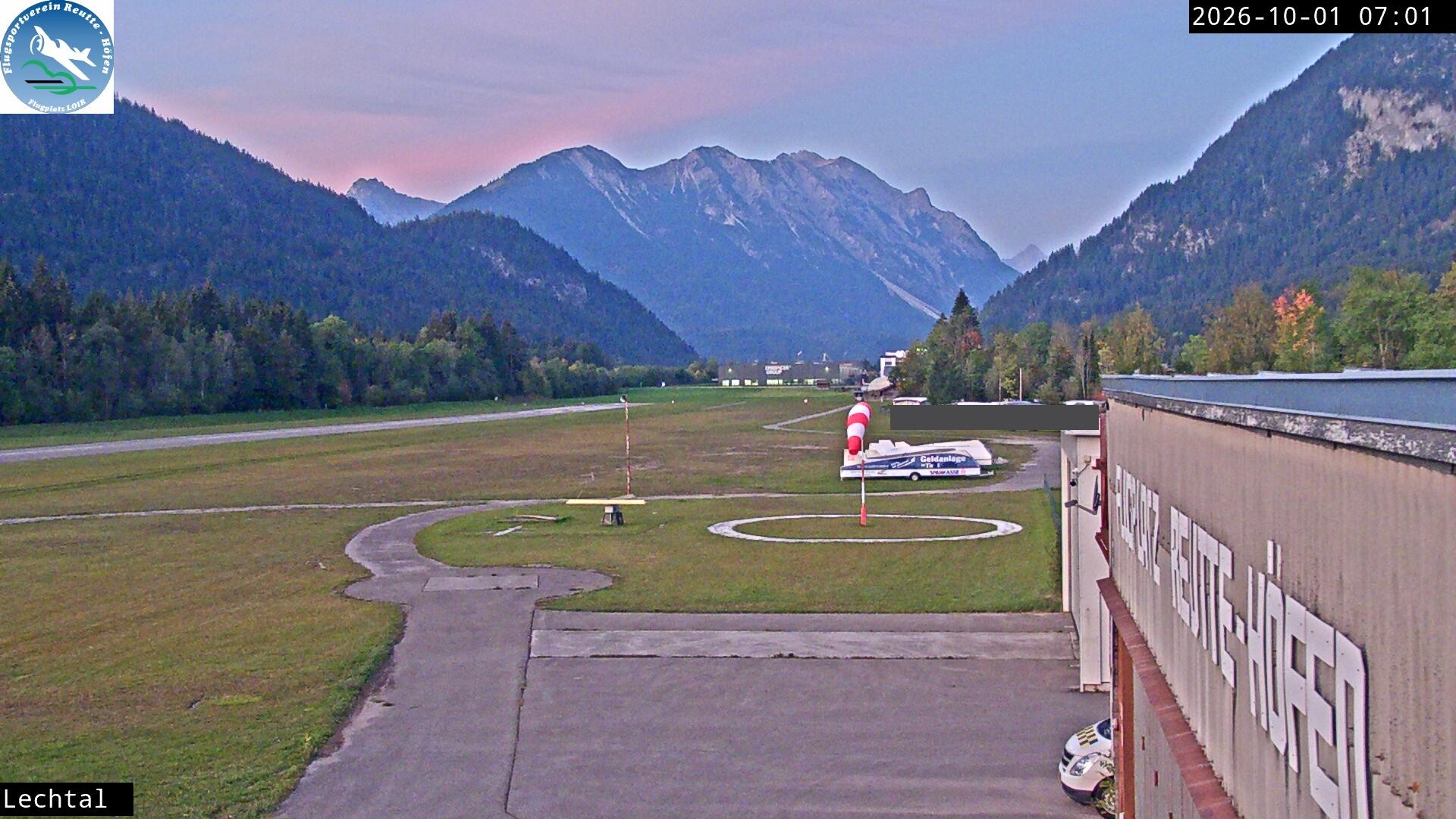 Archiv Foto Webcam Flugplatz Höfen, Tirol