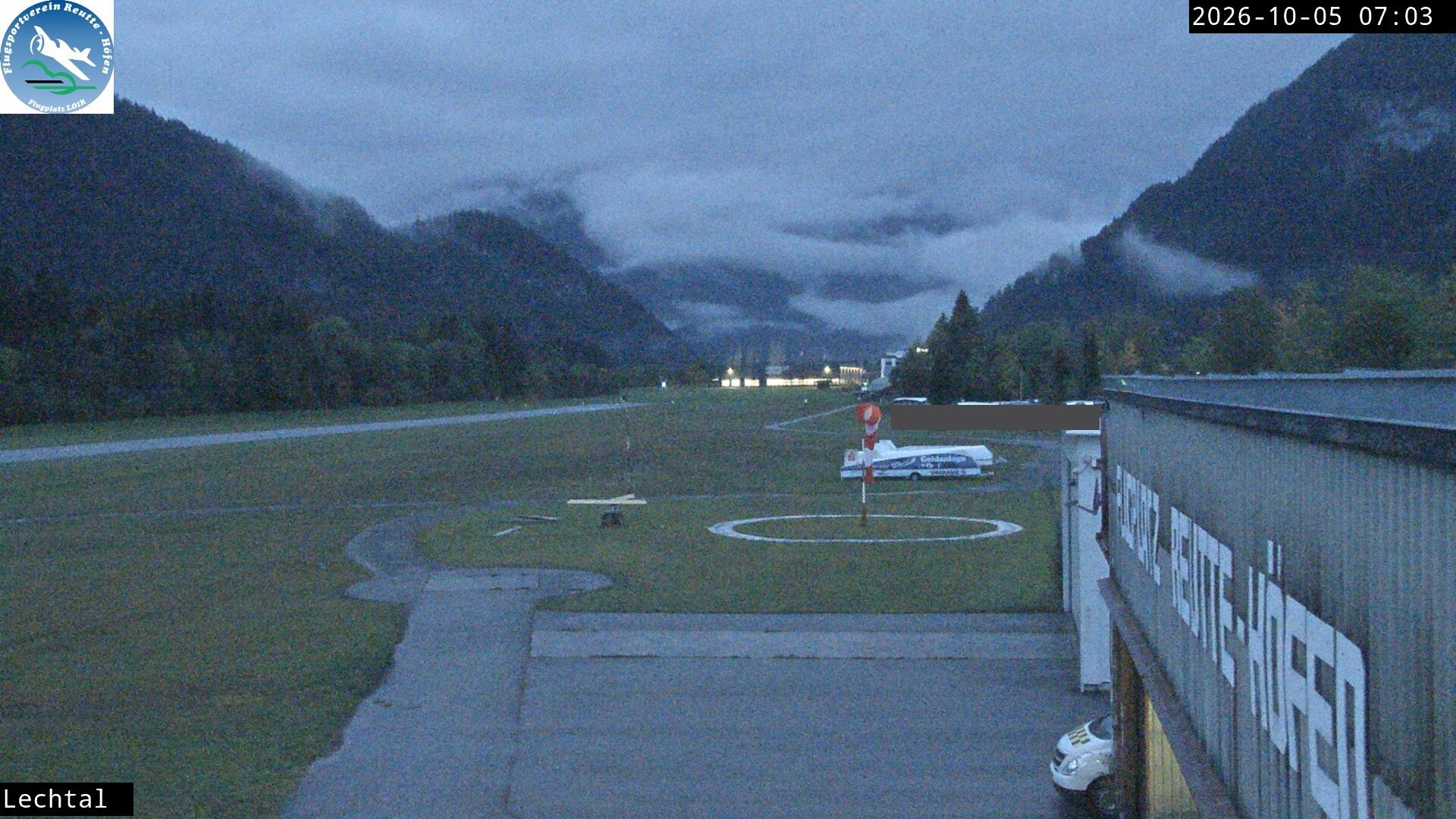 Archiv Foto Webcam Flugplatz Höfen, Tirol