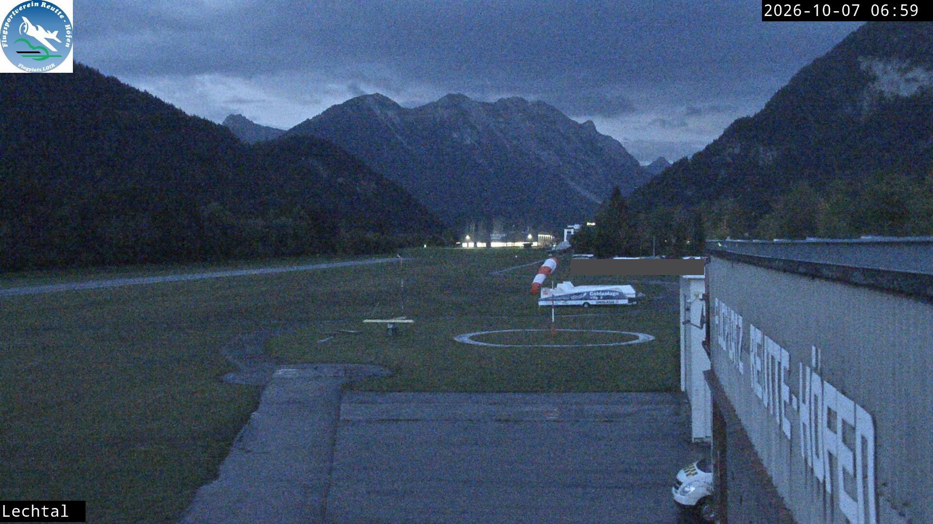 Archiv Foto Webcam Flugplatz Höfen, Tirol
