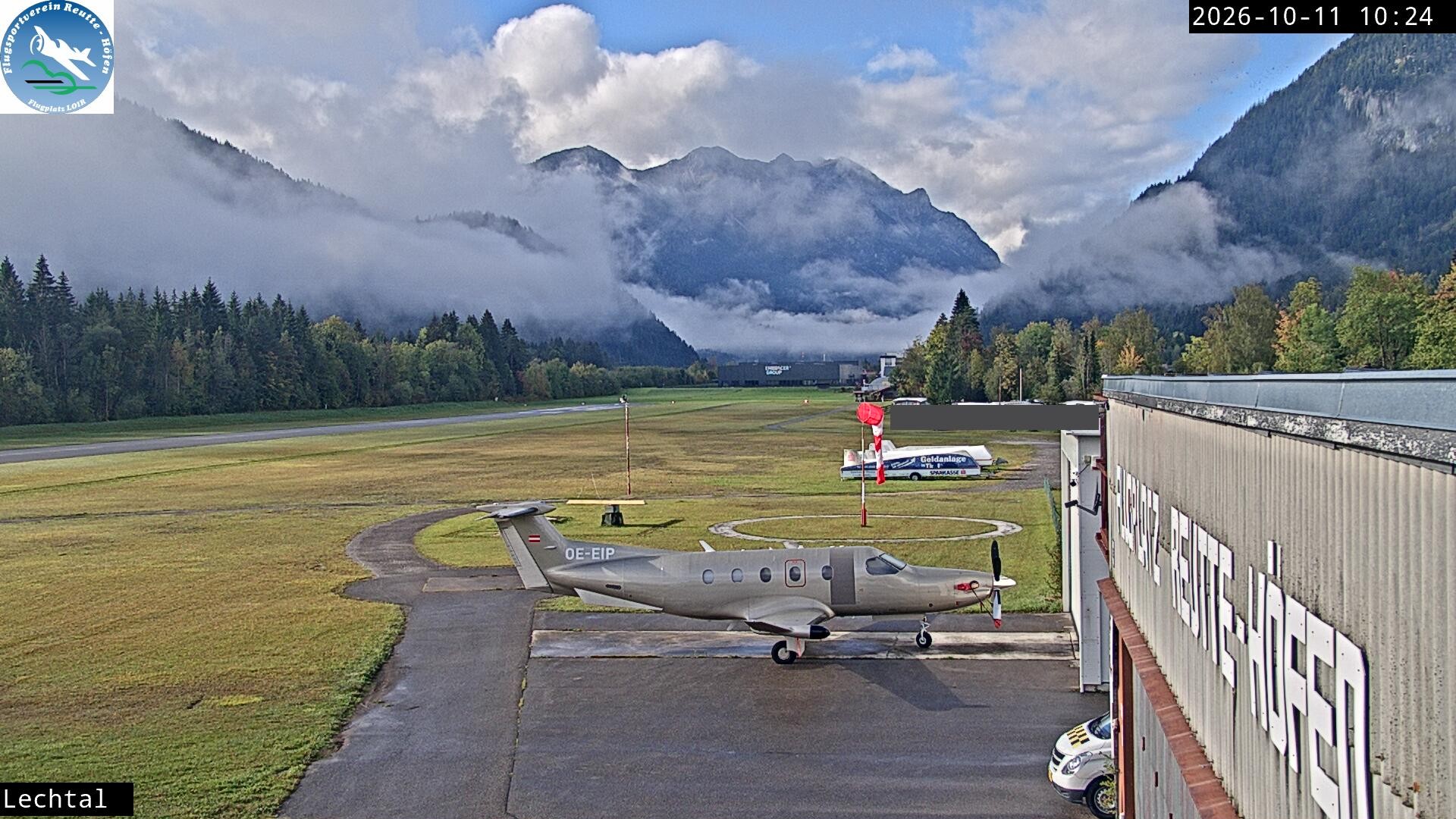 Archived image Webcam Hoefen airport, Tyrol
