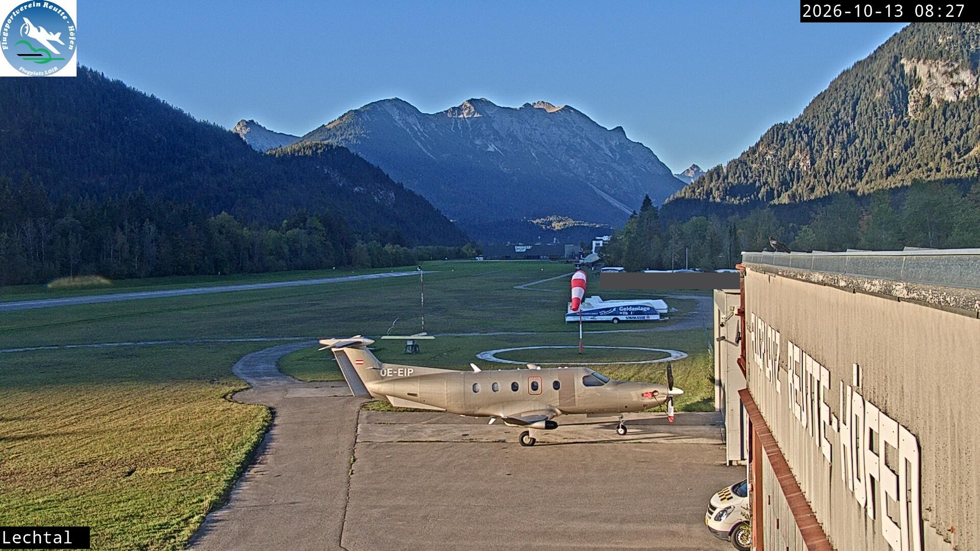 Archived image Webcam Hoefen airport, Tyrol