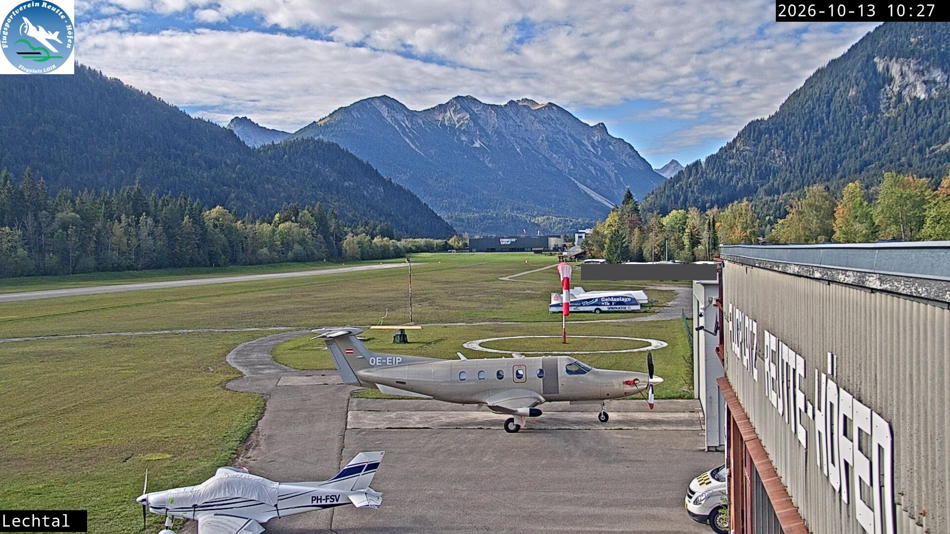 Archived image Webcam Hoefen airport, Tyrol
