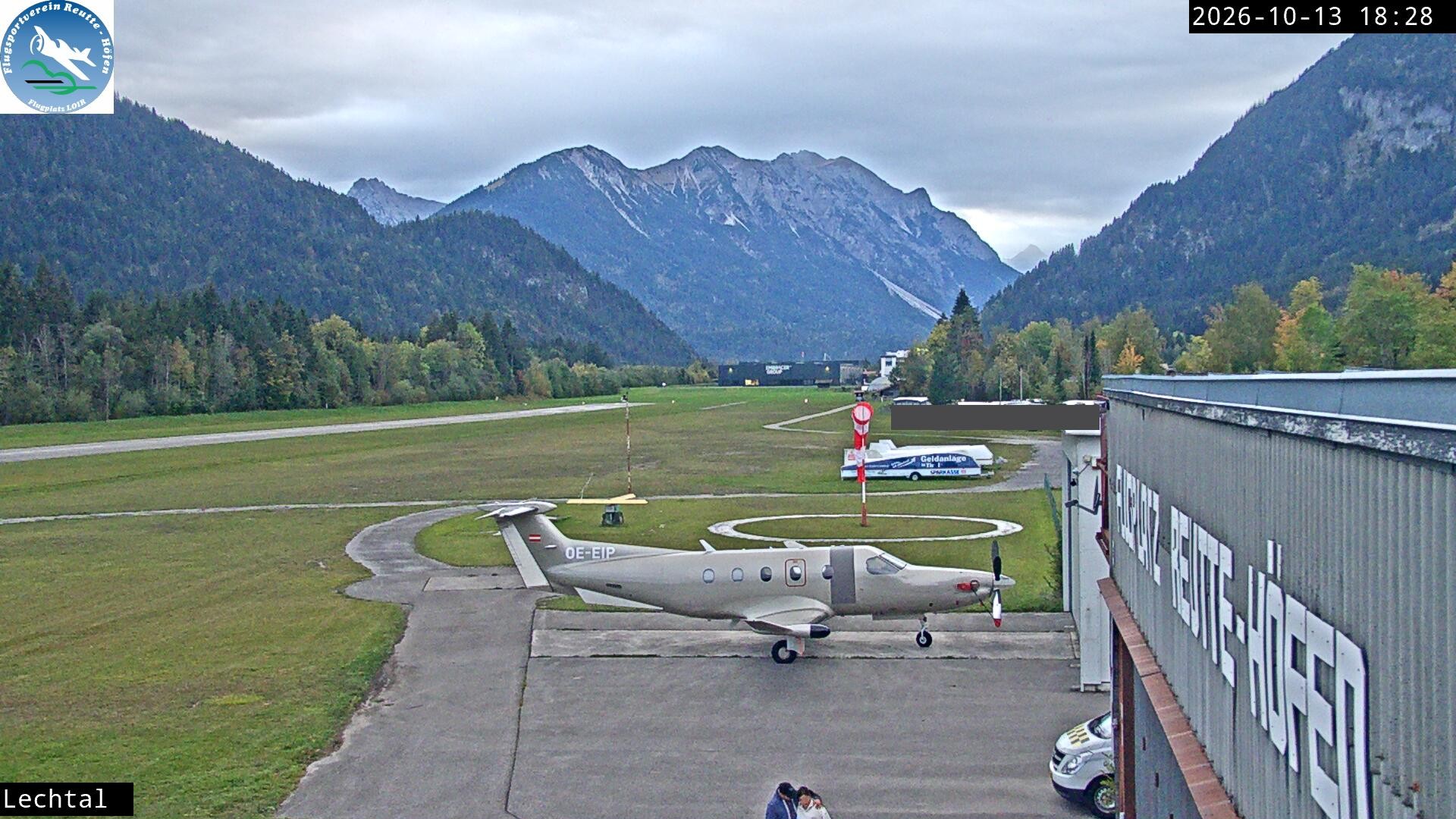 Archiv Foto Webcam Flugplatz Höfen, Tirol