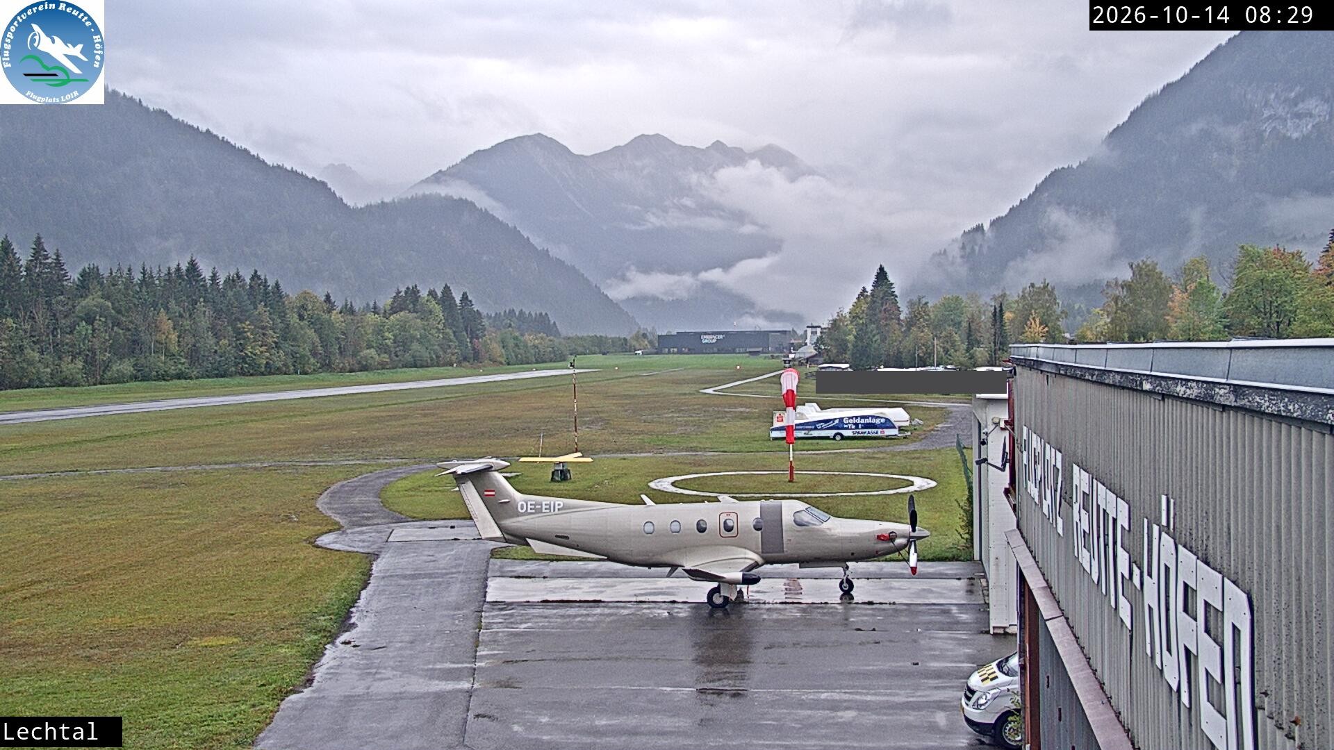 Archived image Webcam Hoefen airport, Tyrol