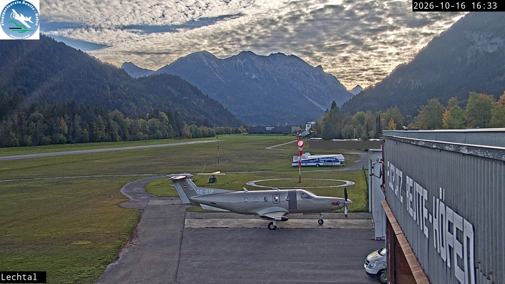 Archiv Foto Webcam Flugplatz Höfen, Tirol