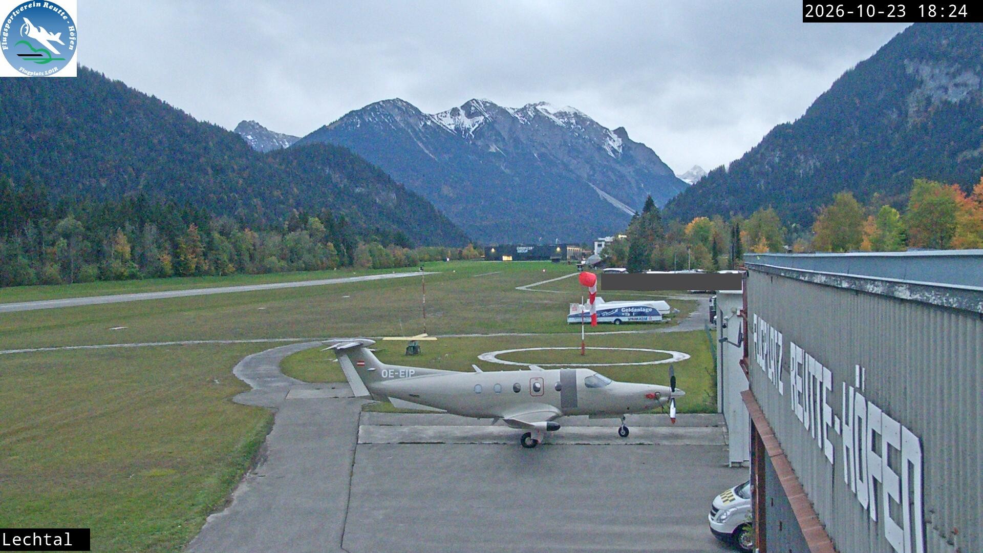 Archiv Foto Webcam Flugplatz Höfen, Tirol