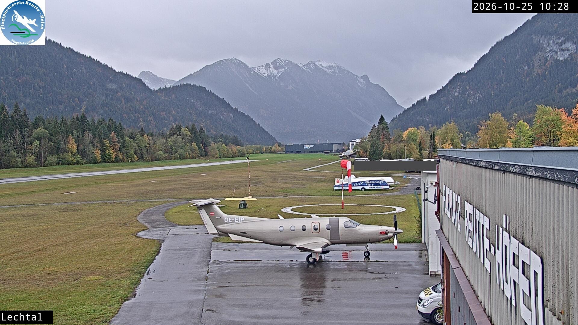 Archived image Webcam Hoefen airport, Tyrol