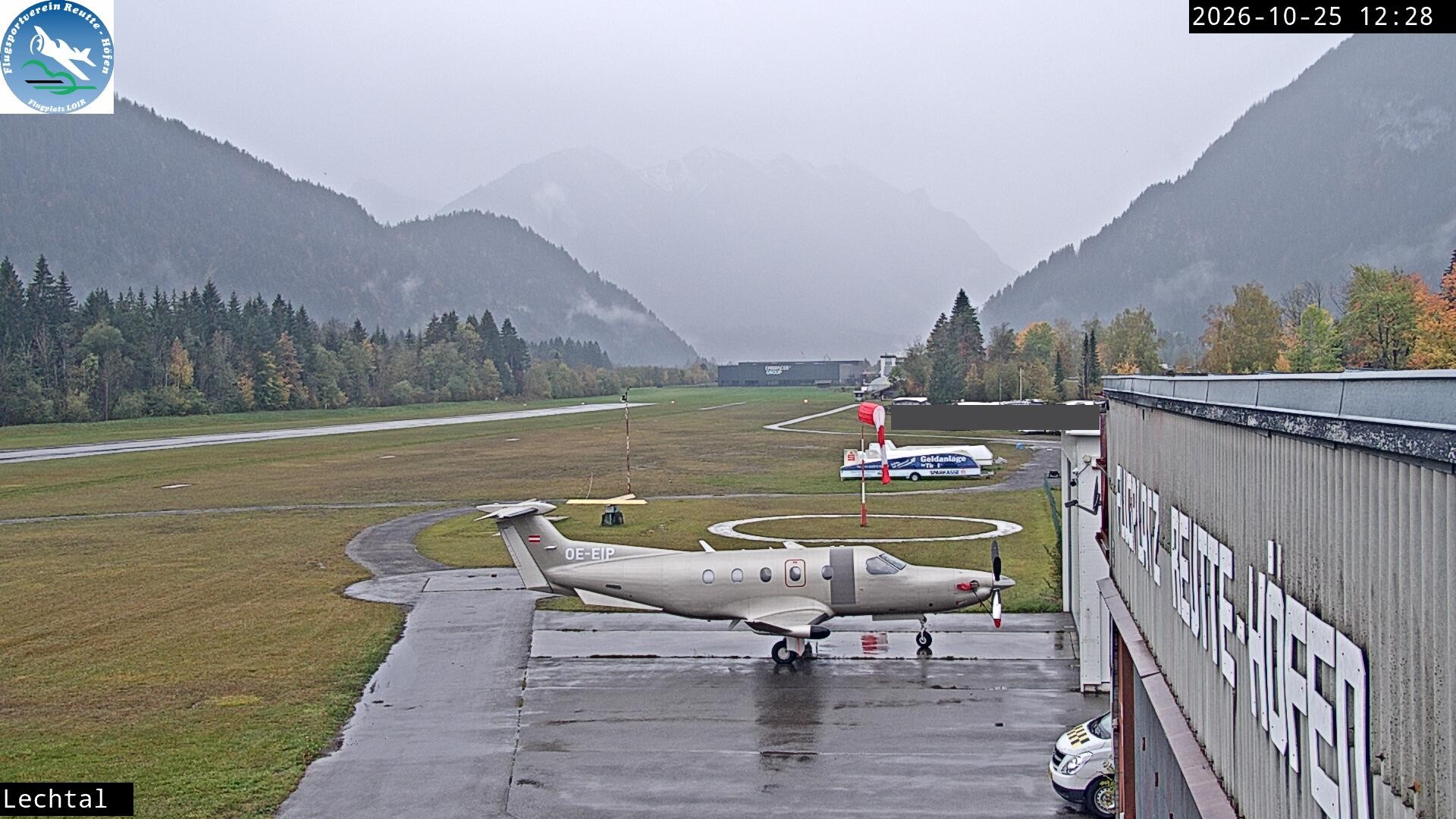 Archived image Webcam Hoefen airport, Tyrol