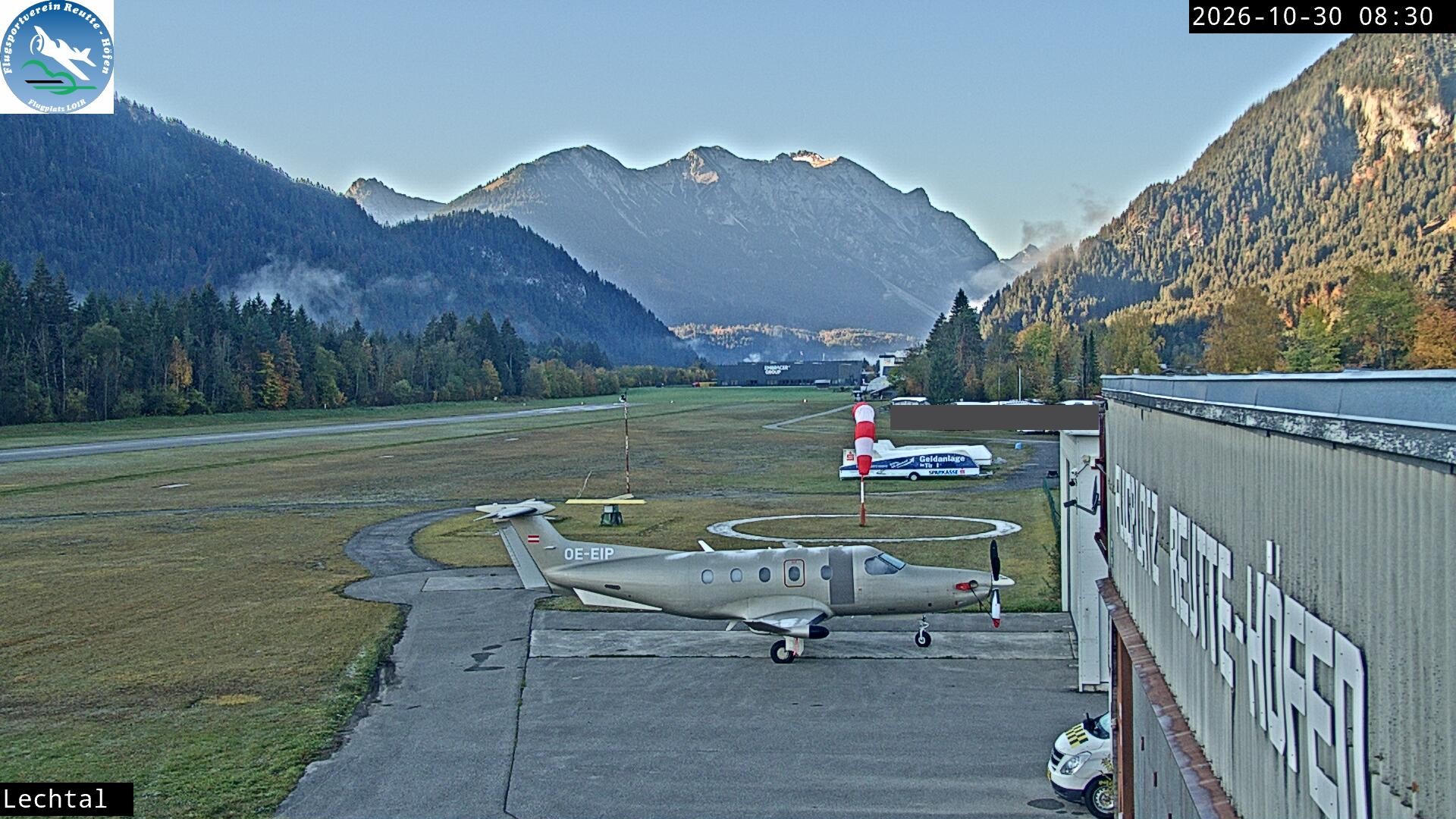 Archived image Webcam Hoefen airport, Tyrol