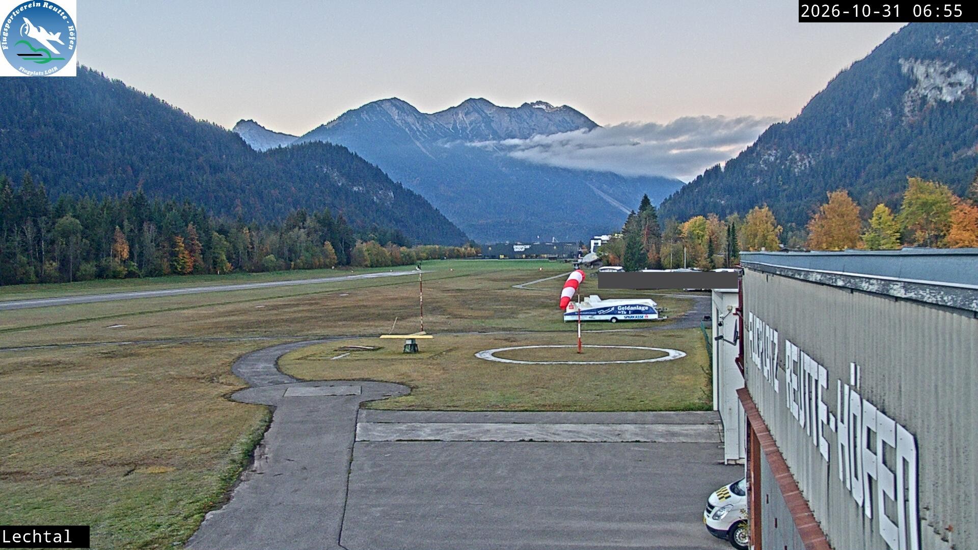 Archived image Webcam Hoefen airport, Tyrol