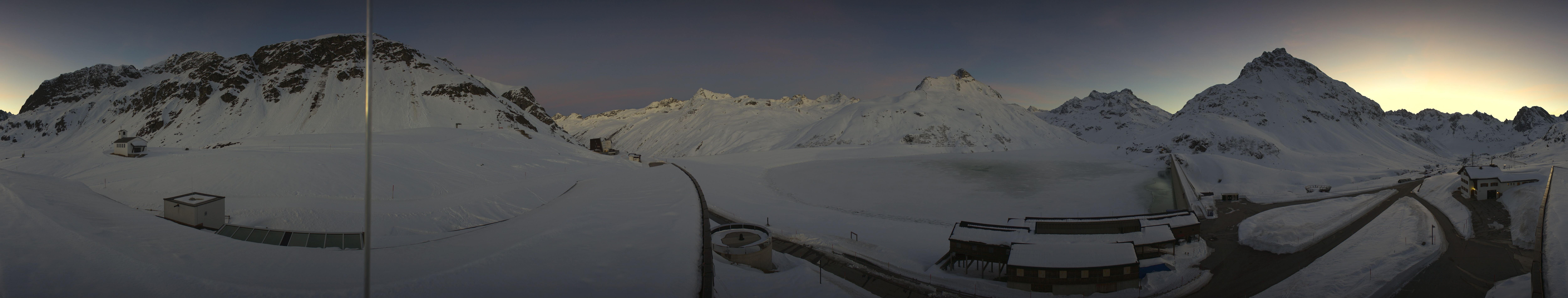 Archived image Webcam Silvretta barrier lake