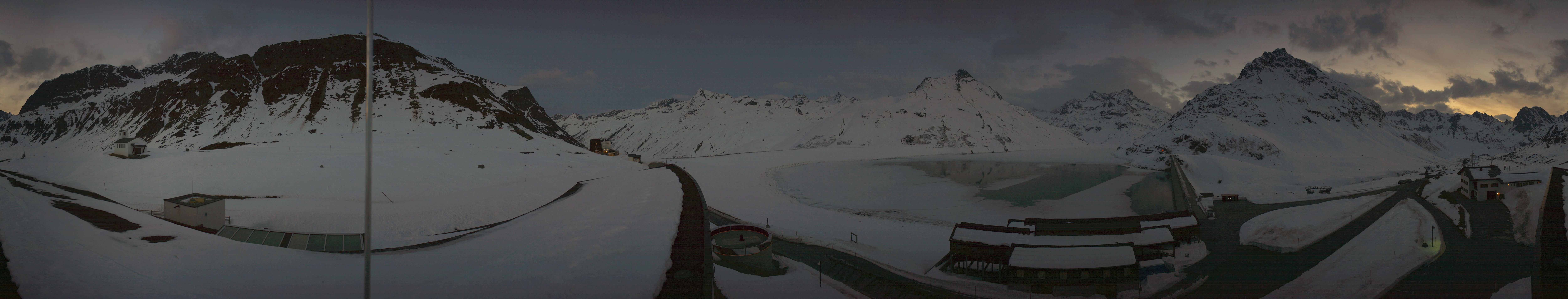 Archived image Webcam Silvretta barrier lake