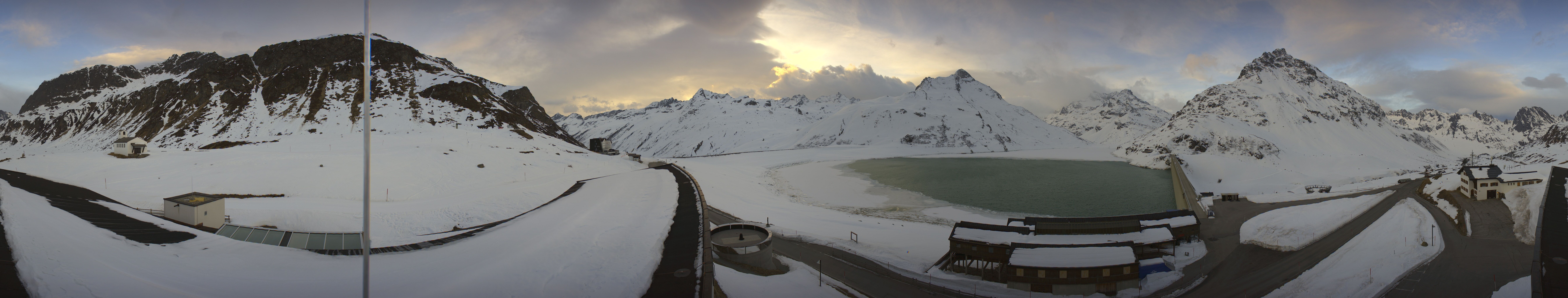 Archived image Webcam Silvretta barrier lake