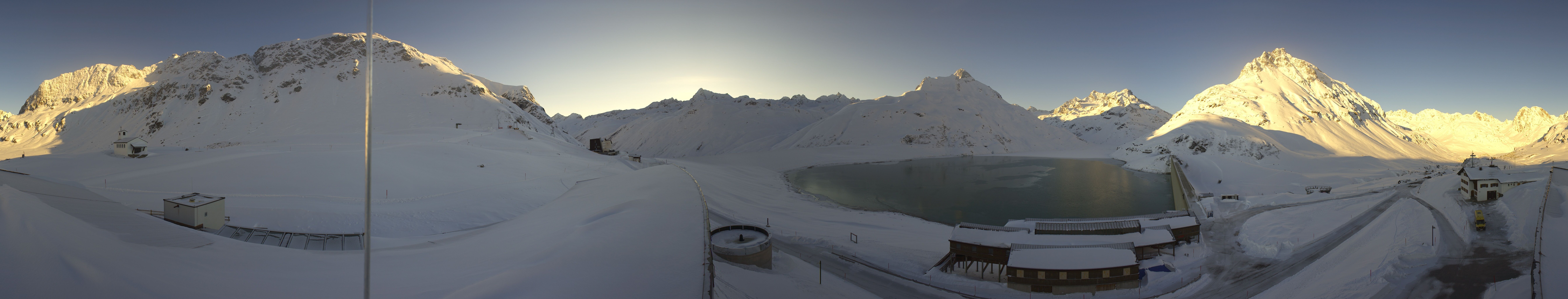 Archived image Webcam Silvretta barrier lake