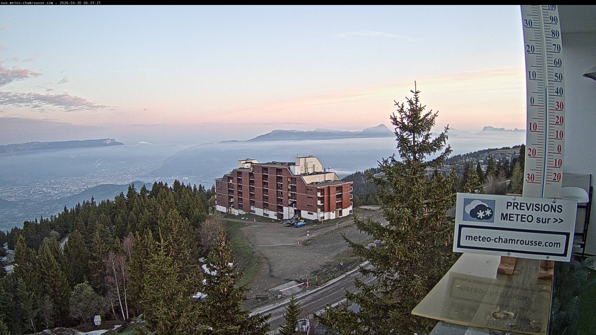 Archived image Webcam Panorama Chamrousse