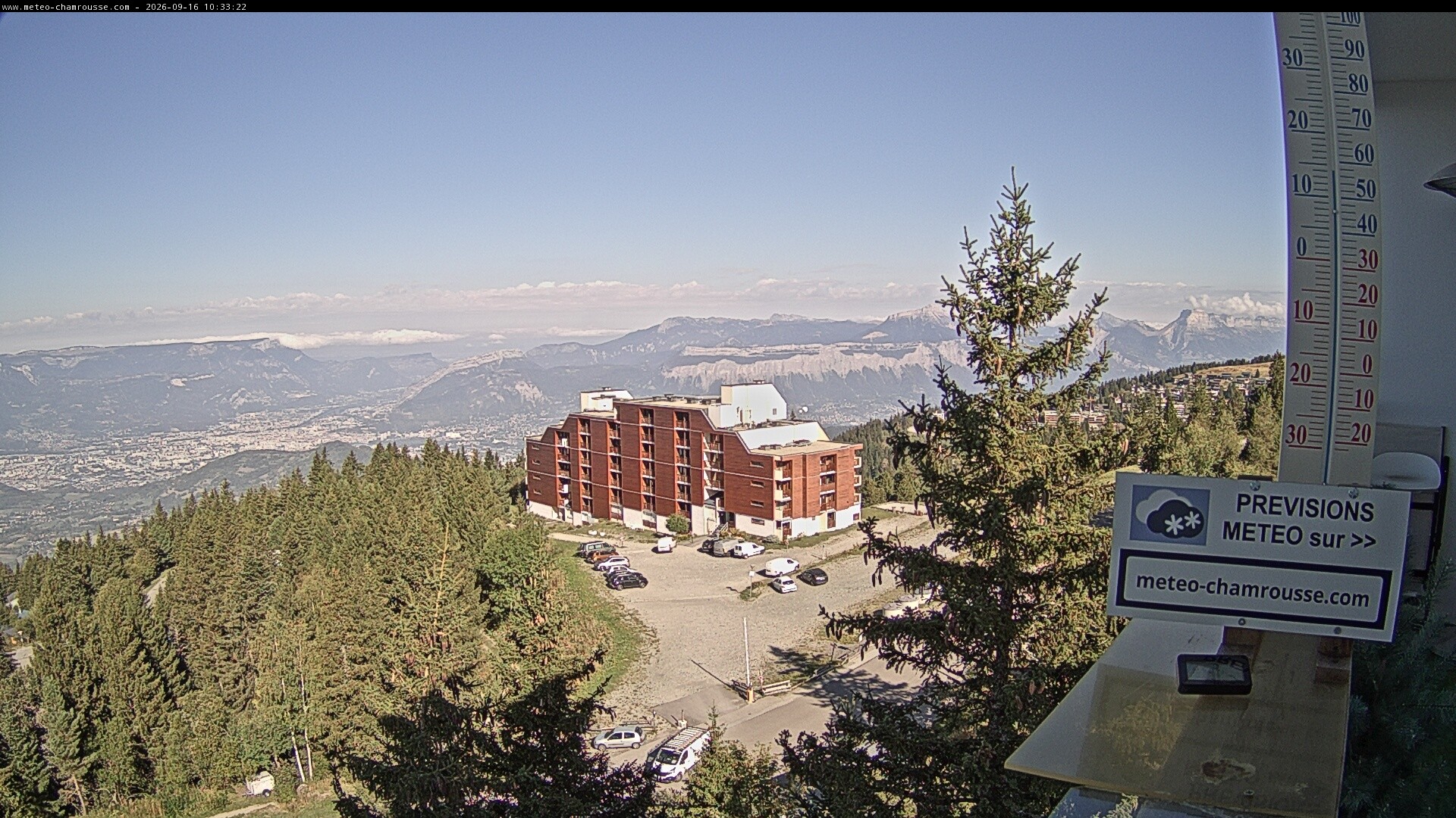 Archived image Webcam Panorama Chamrousse