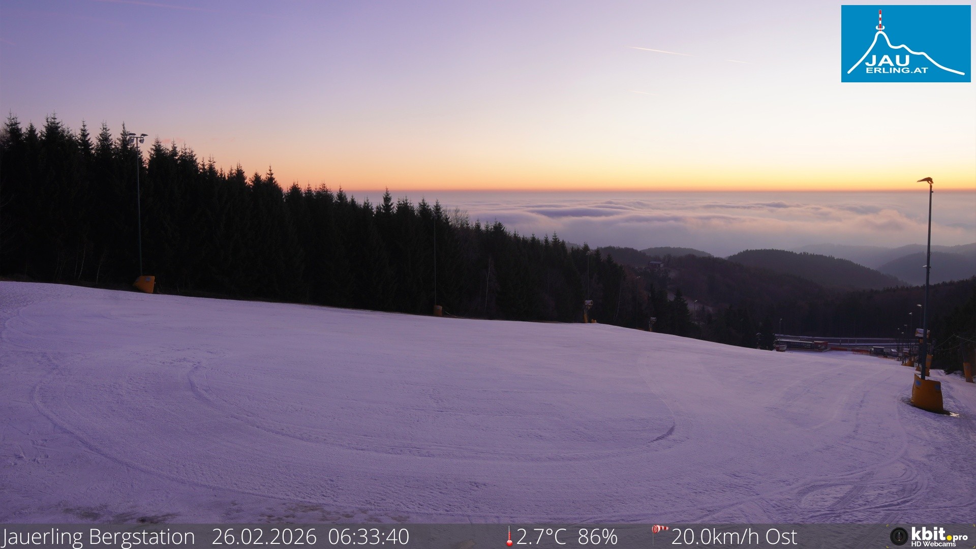 Archived image Webcam Panoramic view - mountain station Jauerling