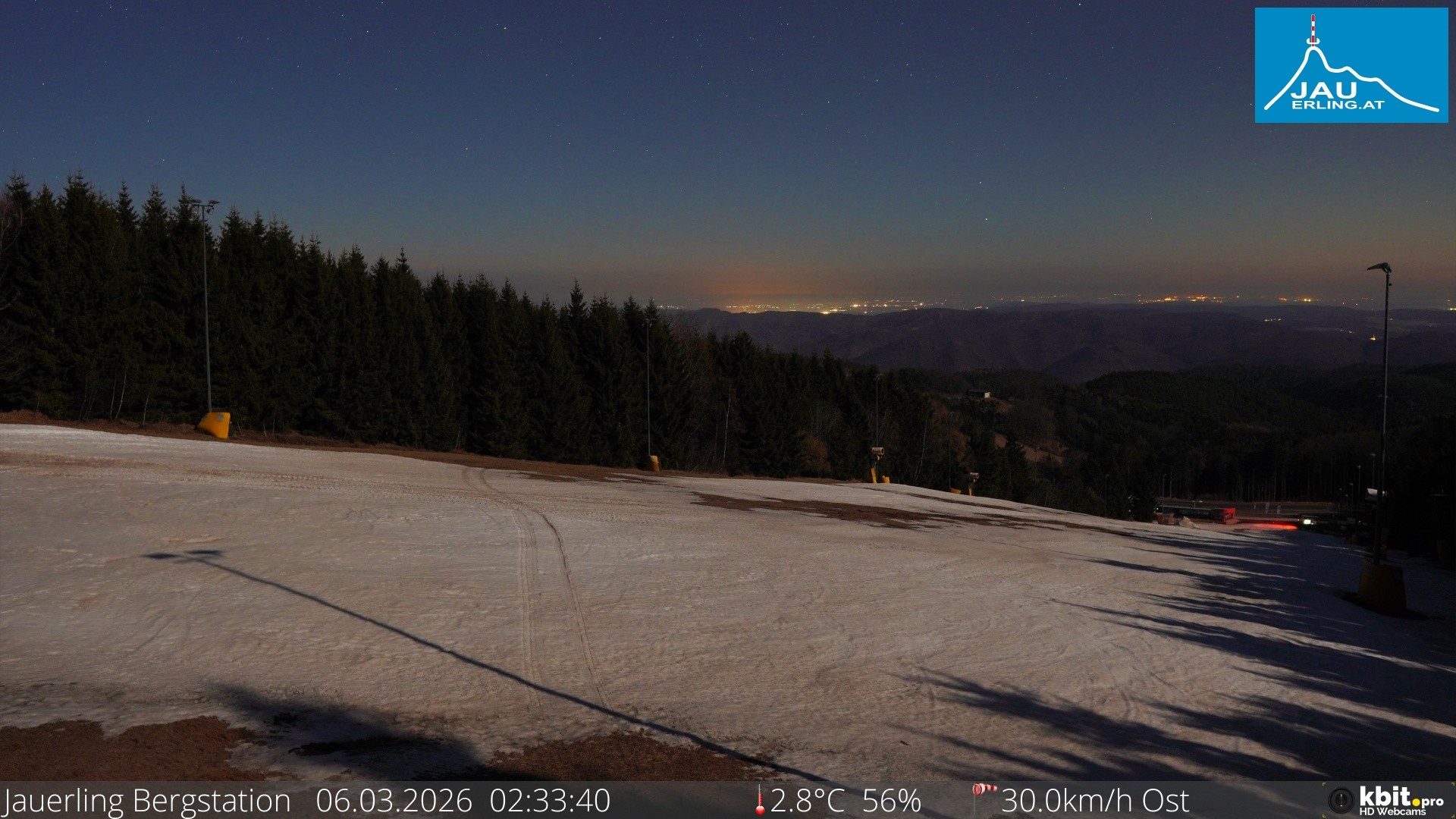 Archived image Webcam Panoramic view - mountain station Jauerling