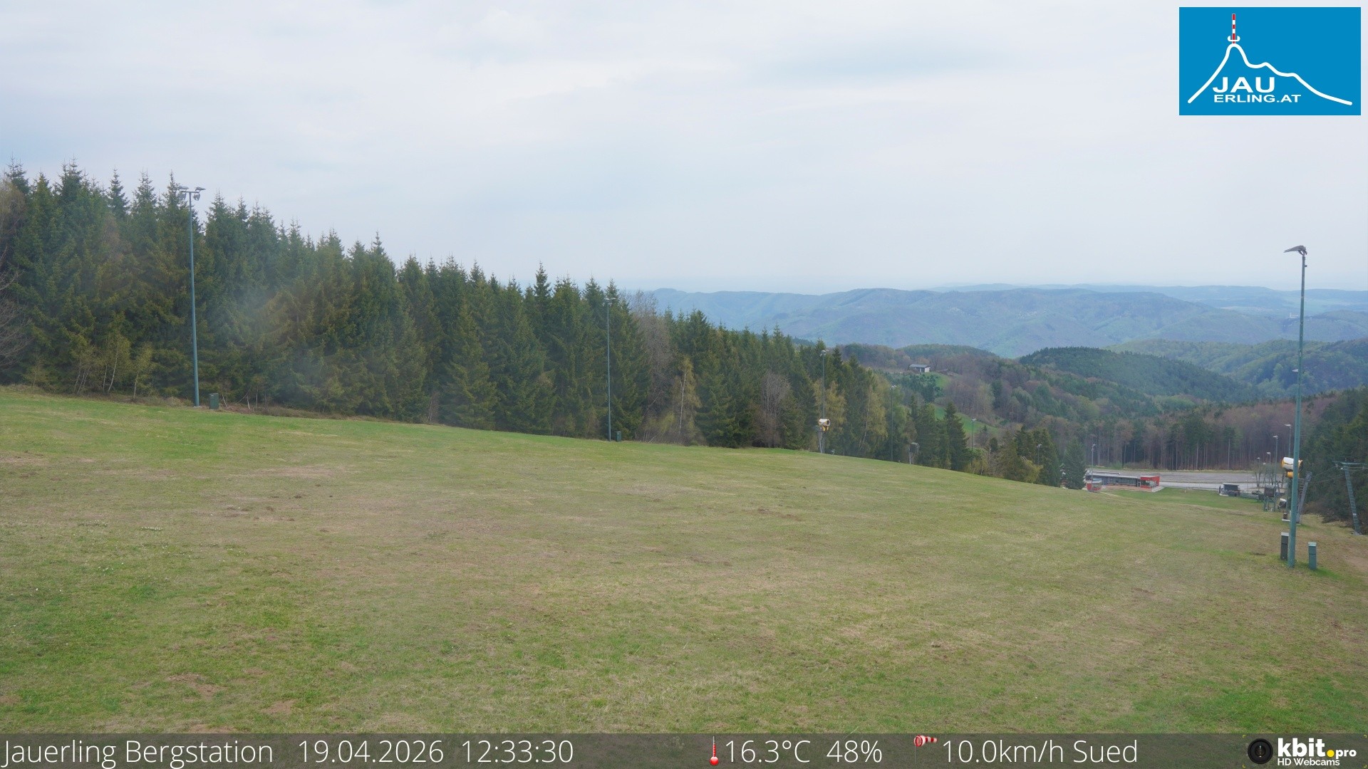 Archived image Webcam Panoramic view - mountain station Jauerling