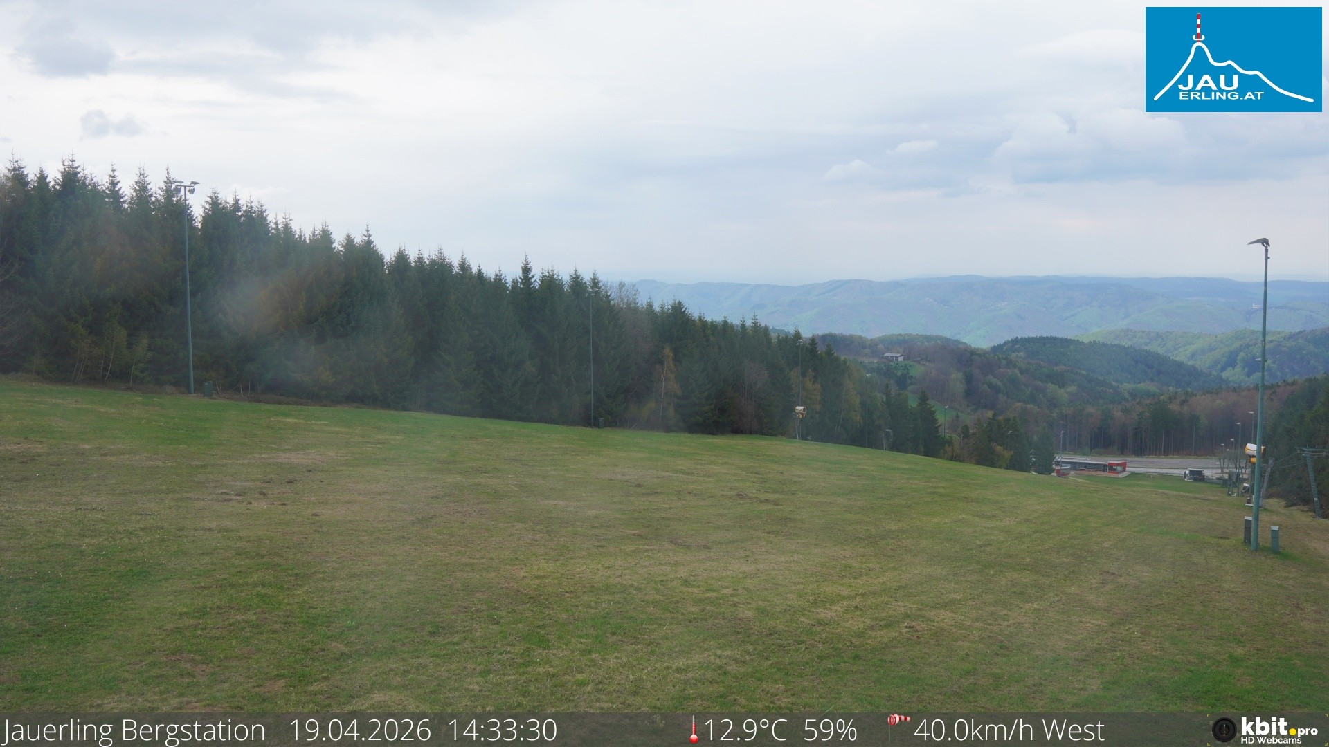 Archived image Webcam Panoramic view - mountain station Jauerling