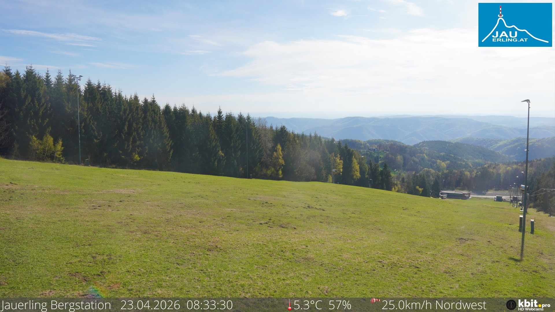 Archived image Webcam Panoramic view - mountain station Jauerling