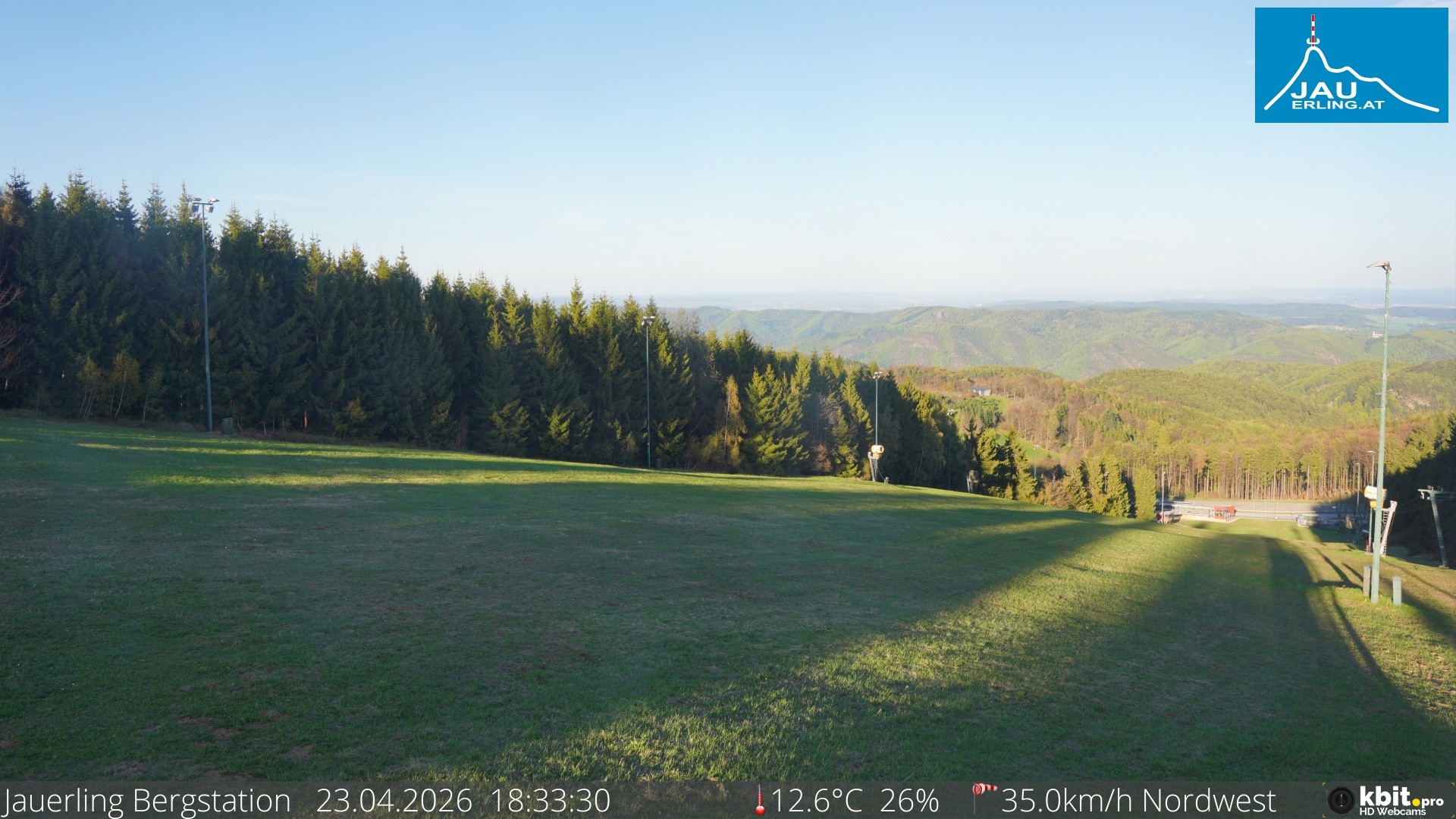 Archived image Webcam Panoramic view - mountain station Jauerling