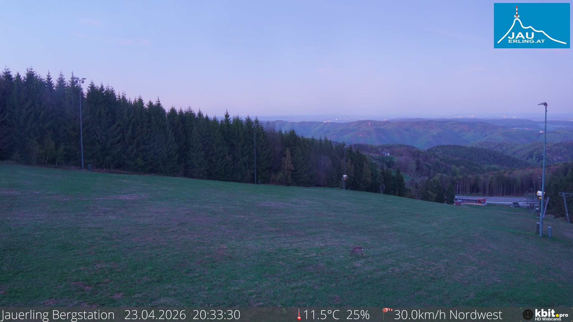 Archived image Webcam Panoramic view - mountain station Jauerling