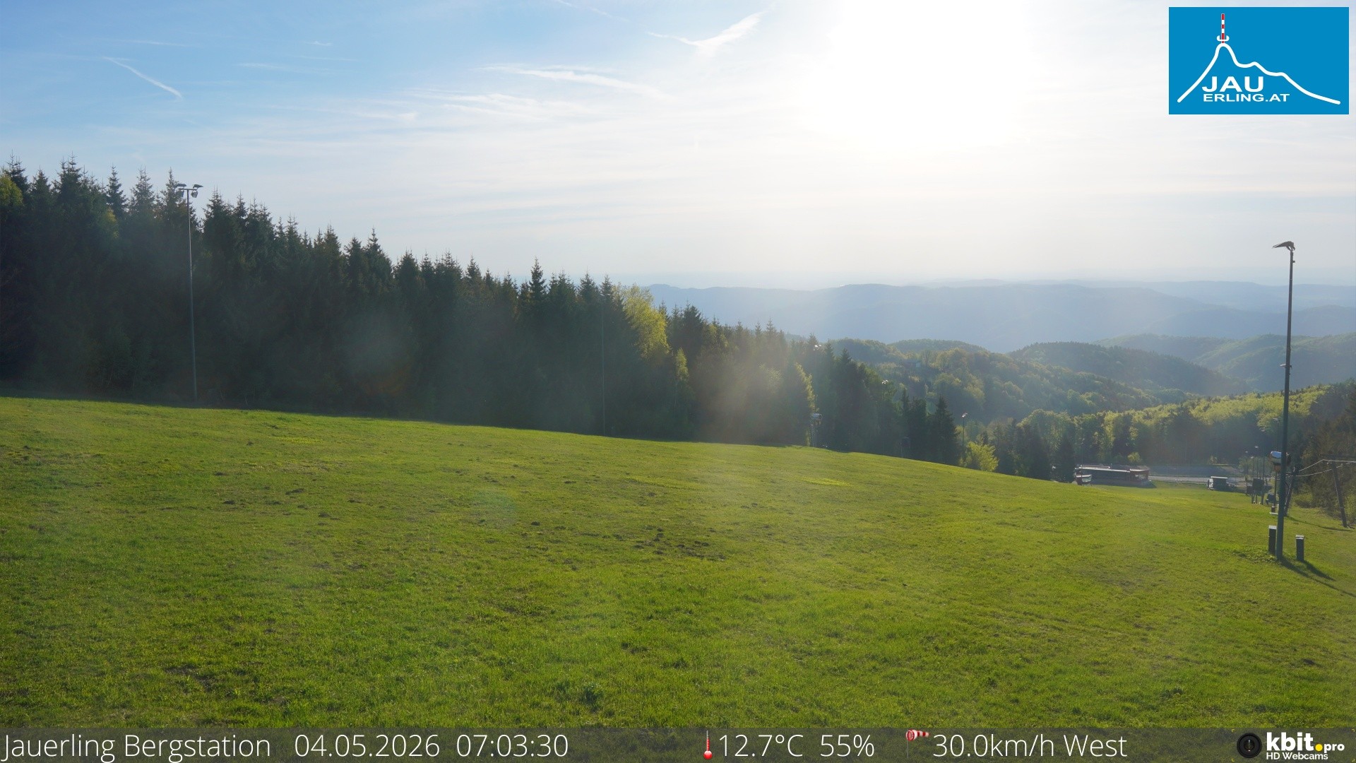 Archived image Webcam Panoramic view - mountain station Jauerling