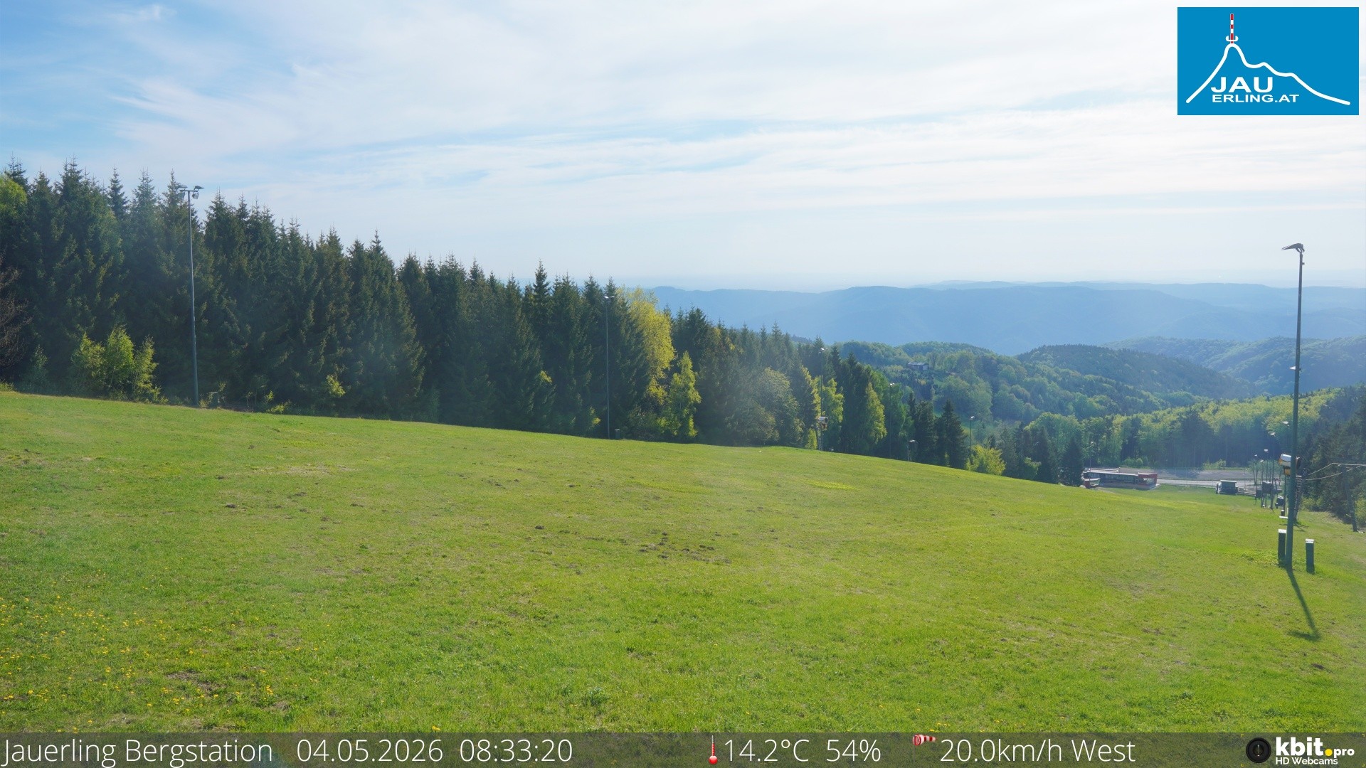 Archived image Webcam Panoramic view - mountain station Jauerling