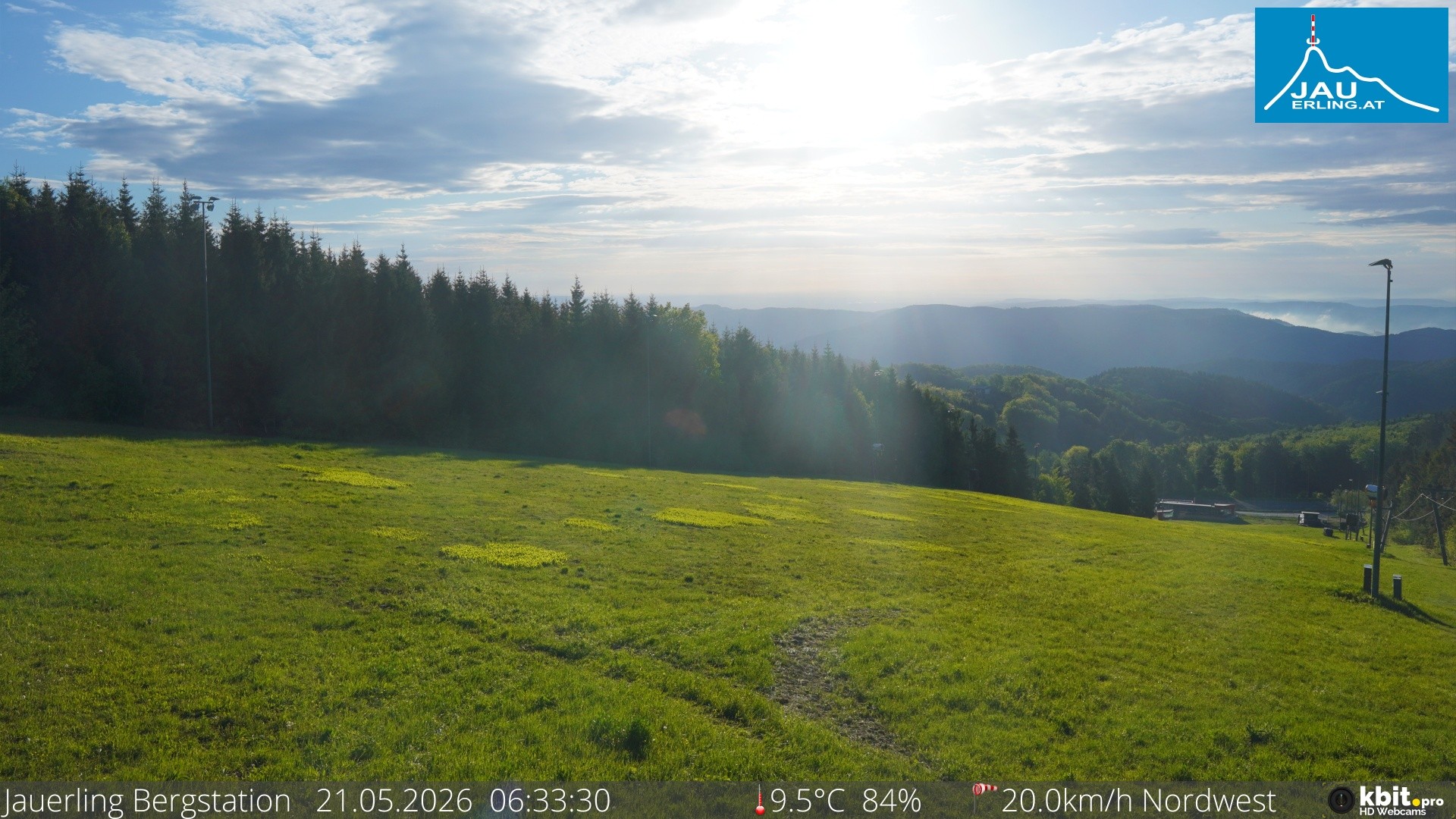 Archived image Webcam Panoramic view - mountain station Jauerling