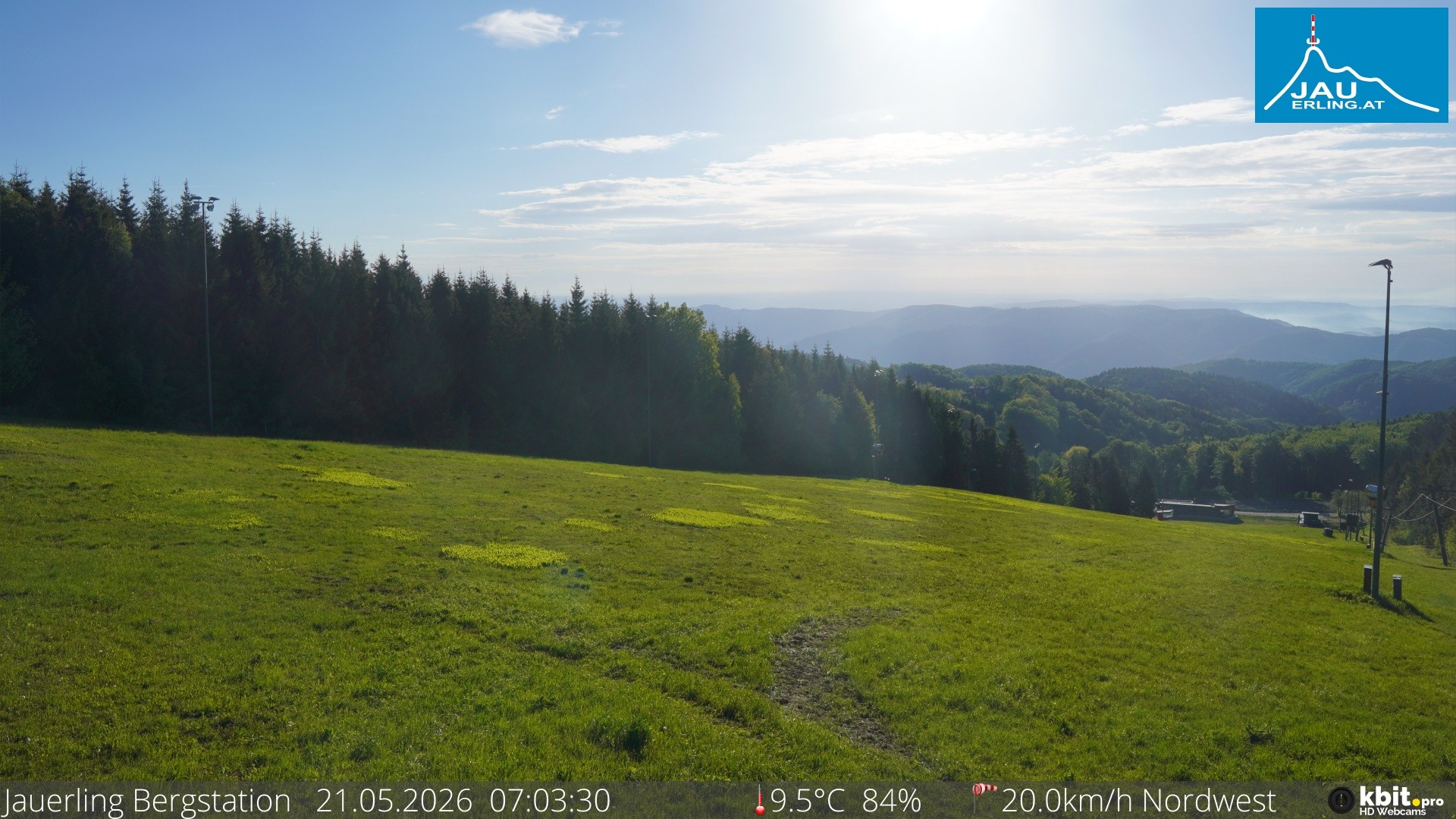 Archived image Webcam Panoramic view - mountain station Jauerling